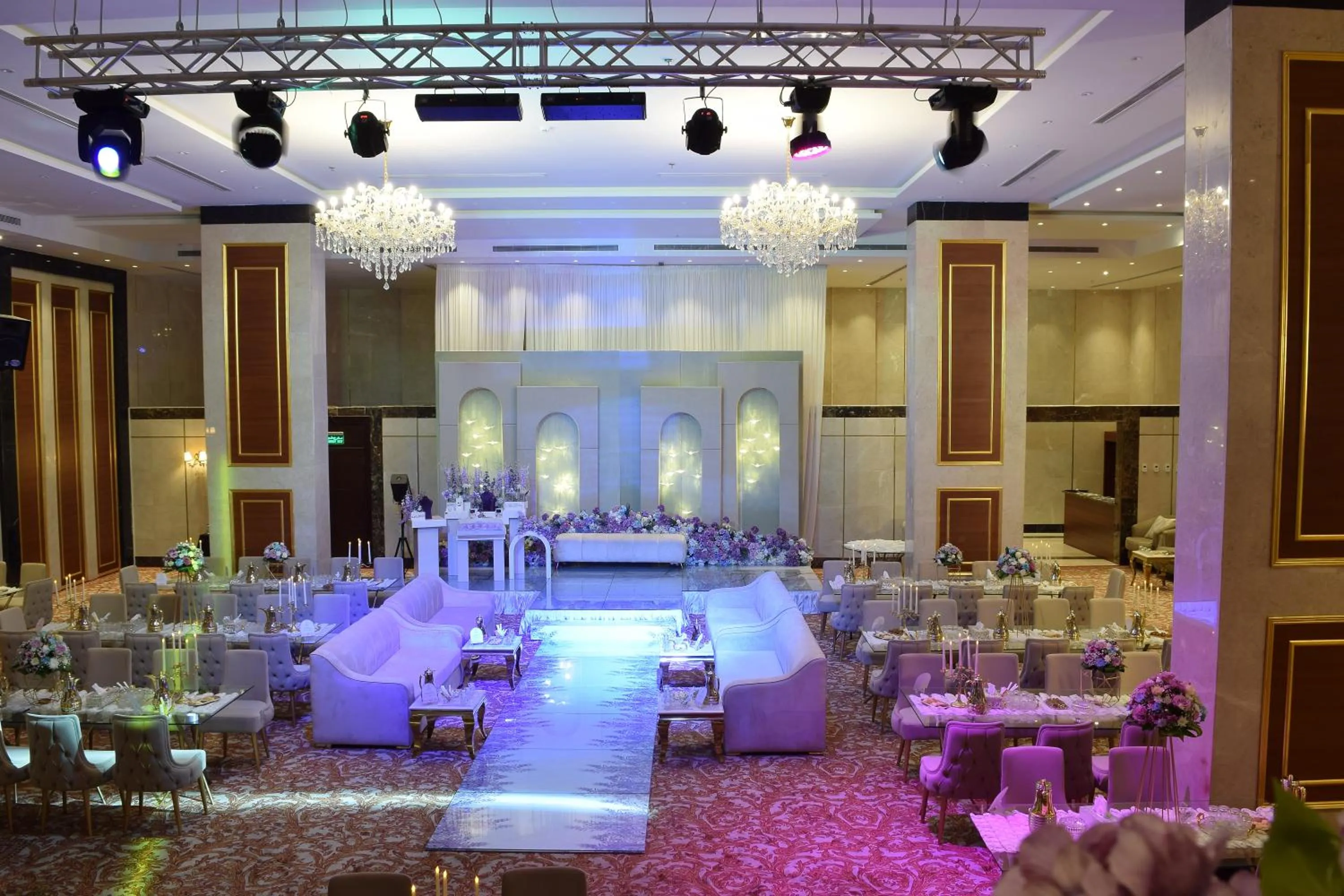 Banquet/Function facilities in Rosemond Al Hamra