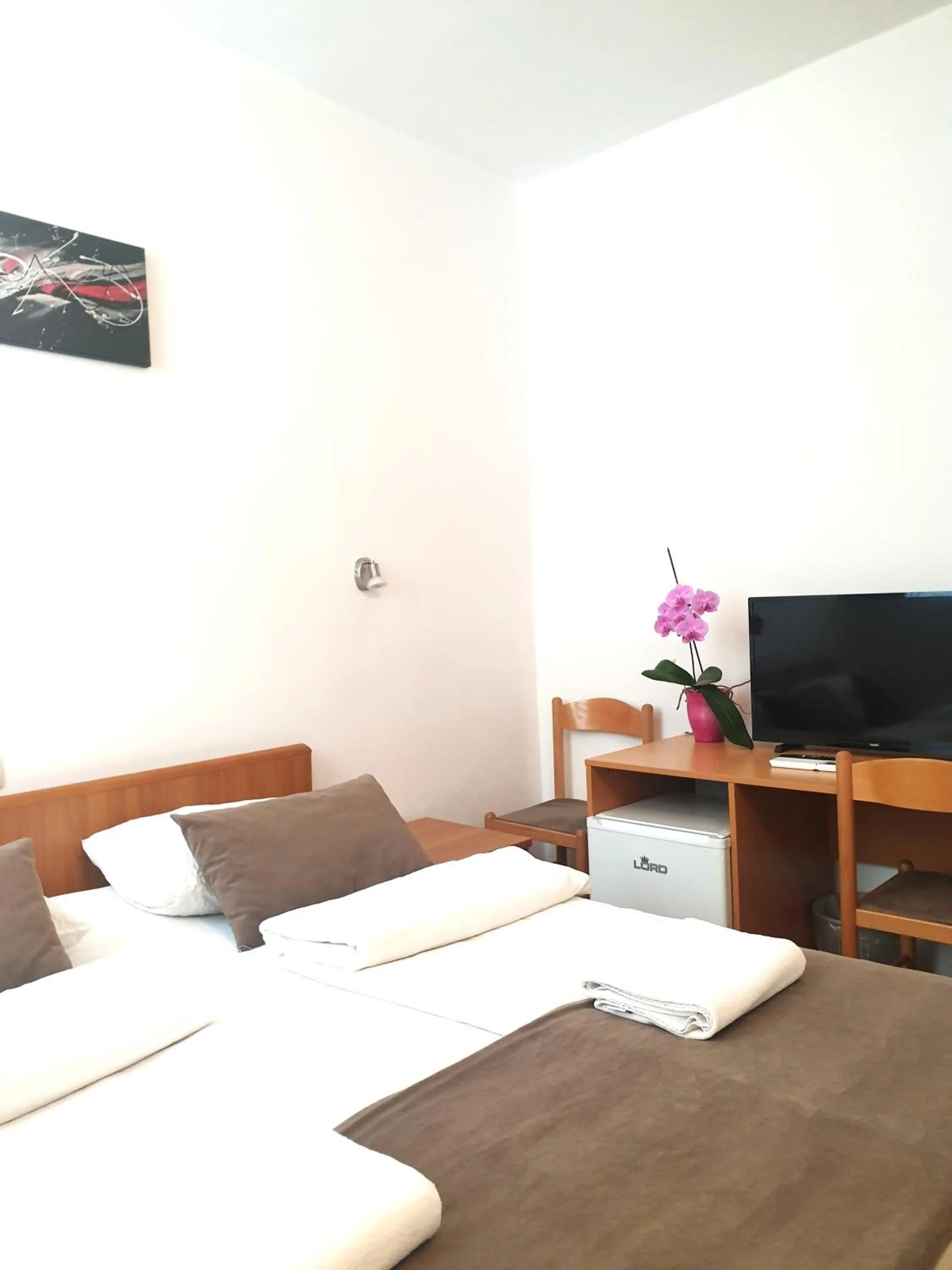 Bedroom, Bed in Garni Hotel Keltika