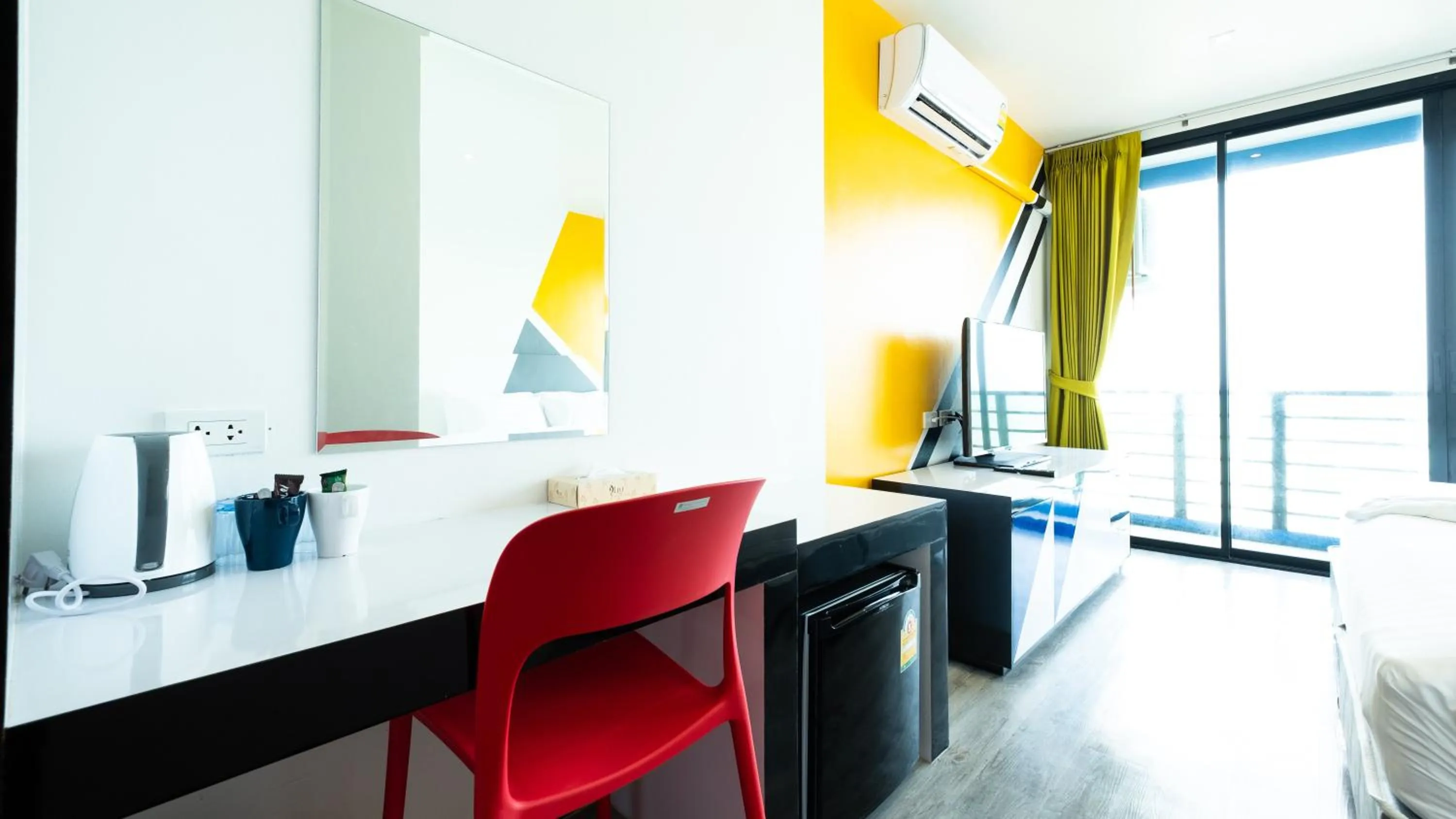 Coffee/tea facilities, Bed in Play Phala Beach Rayong