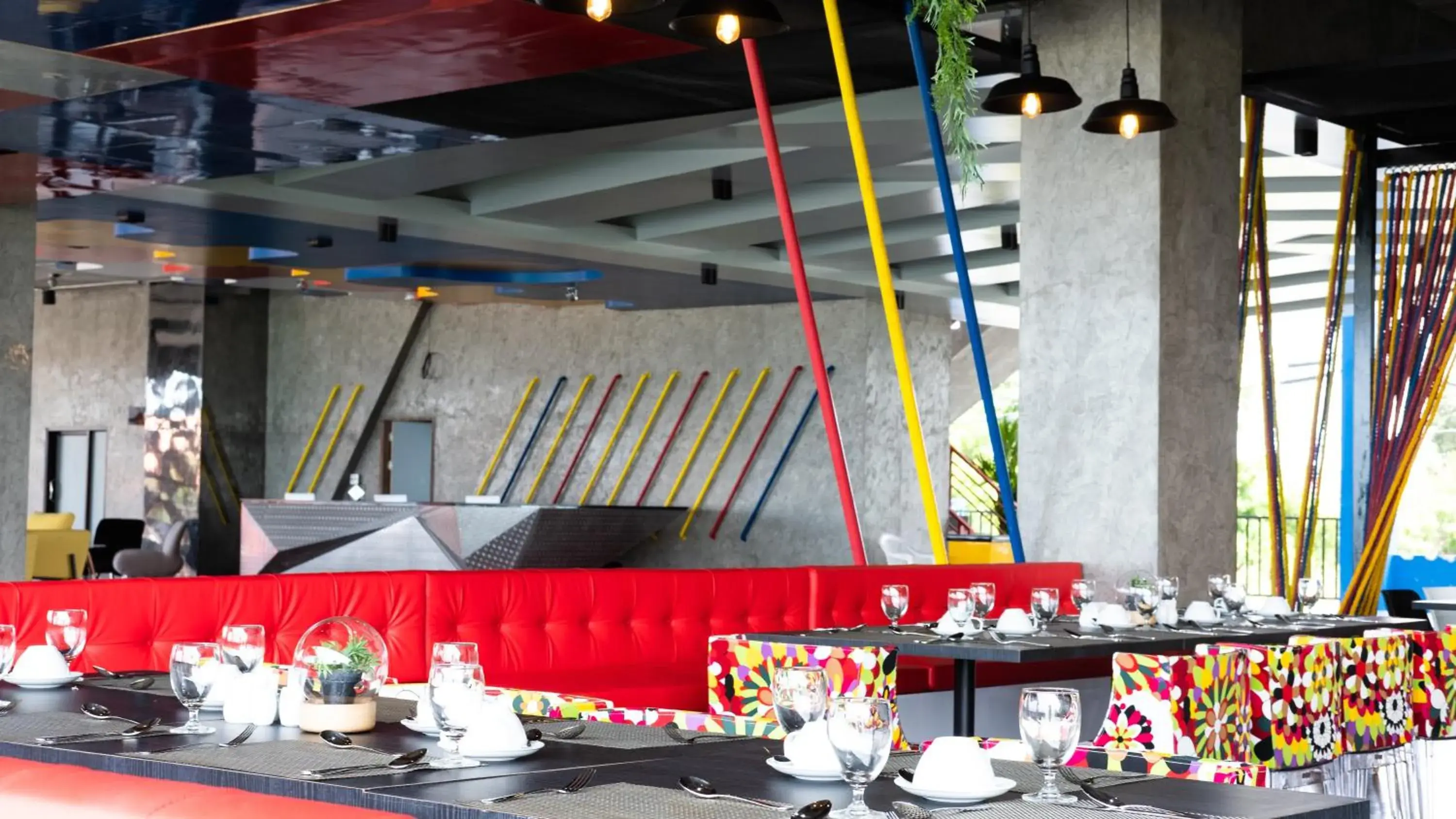 Restaurant/places to eat in Play Phala Beach Rayong Restaurant/places to eat in Play Phala Beach Rayong