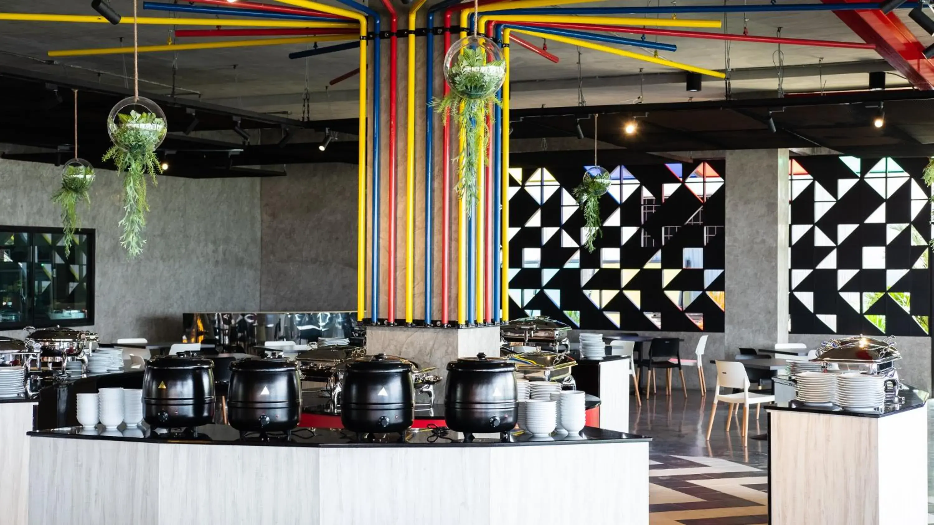 Restaurant/places to eat in Play Phala Beach Rayong Restaurant/places to eat in Play Phala Beach Rayong