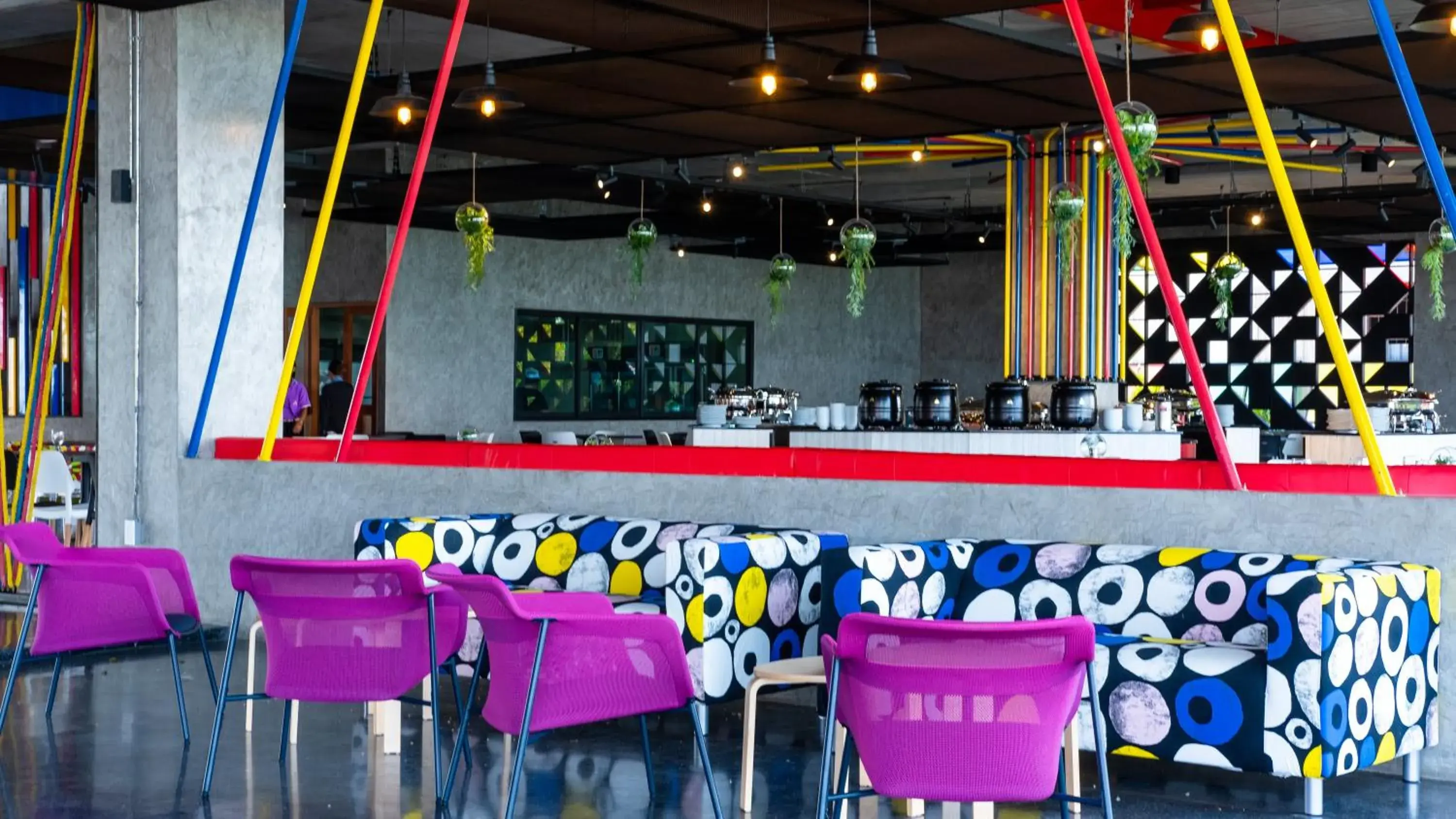 Restaurant/places to eat in Play Phala Beach Rayong Restaurant/places to eat in Play Phala Beach Rayong