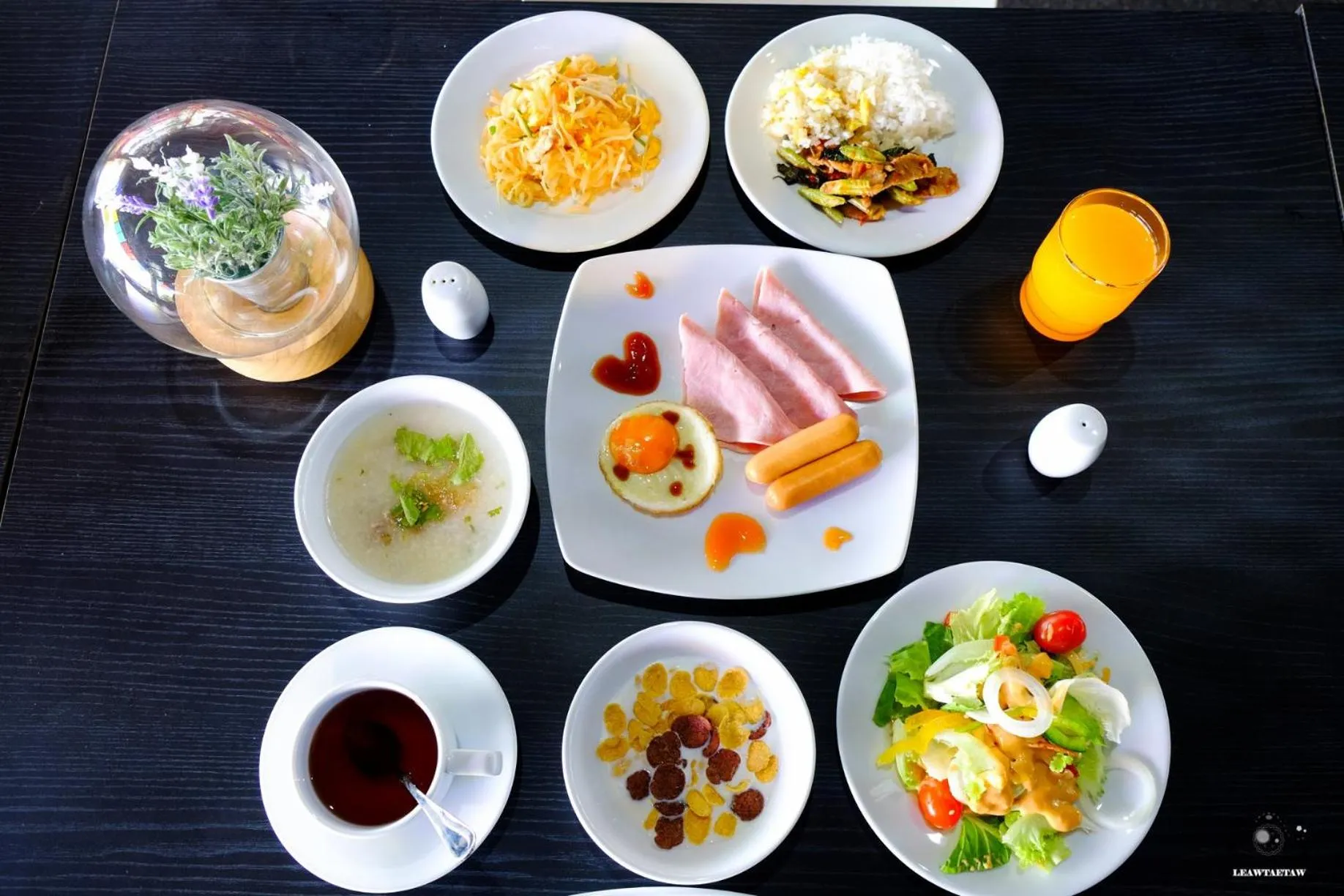 Food and drinks in Play Phala Beach Rayong