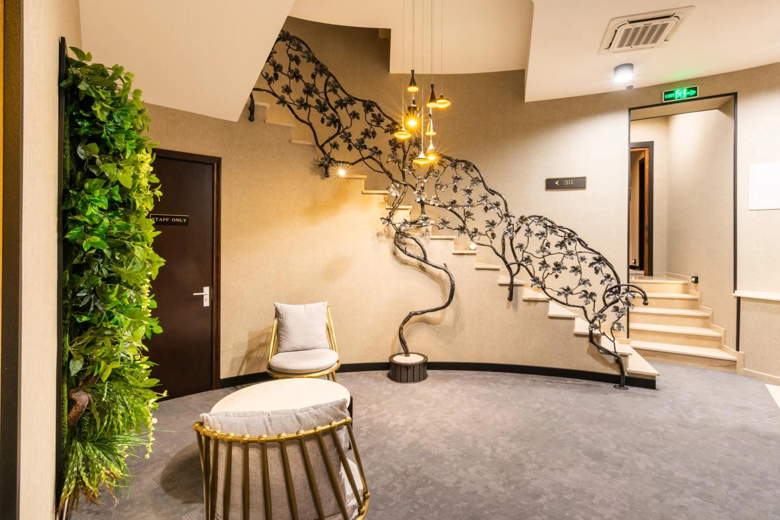 Seating area in Hotel Adamo