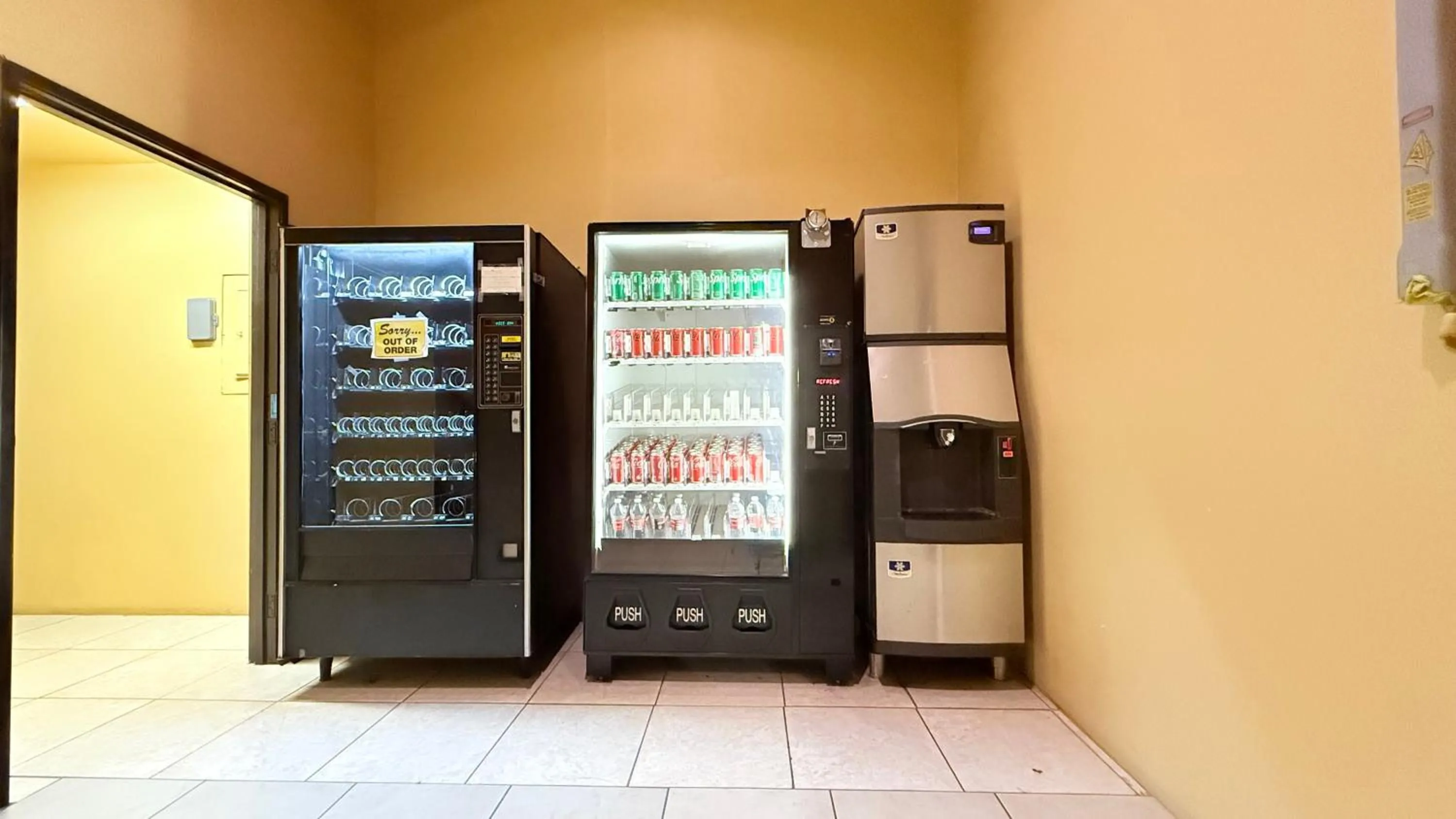 vending machine in Redondo Beach Inn-LAX
