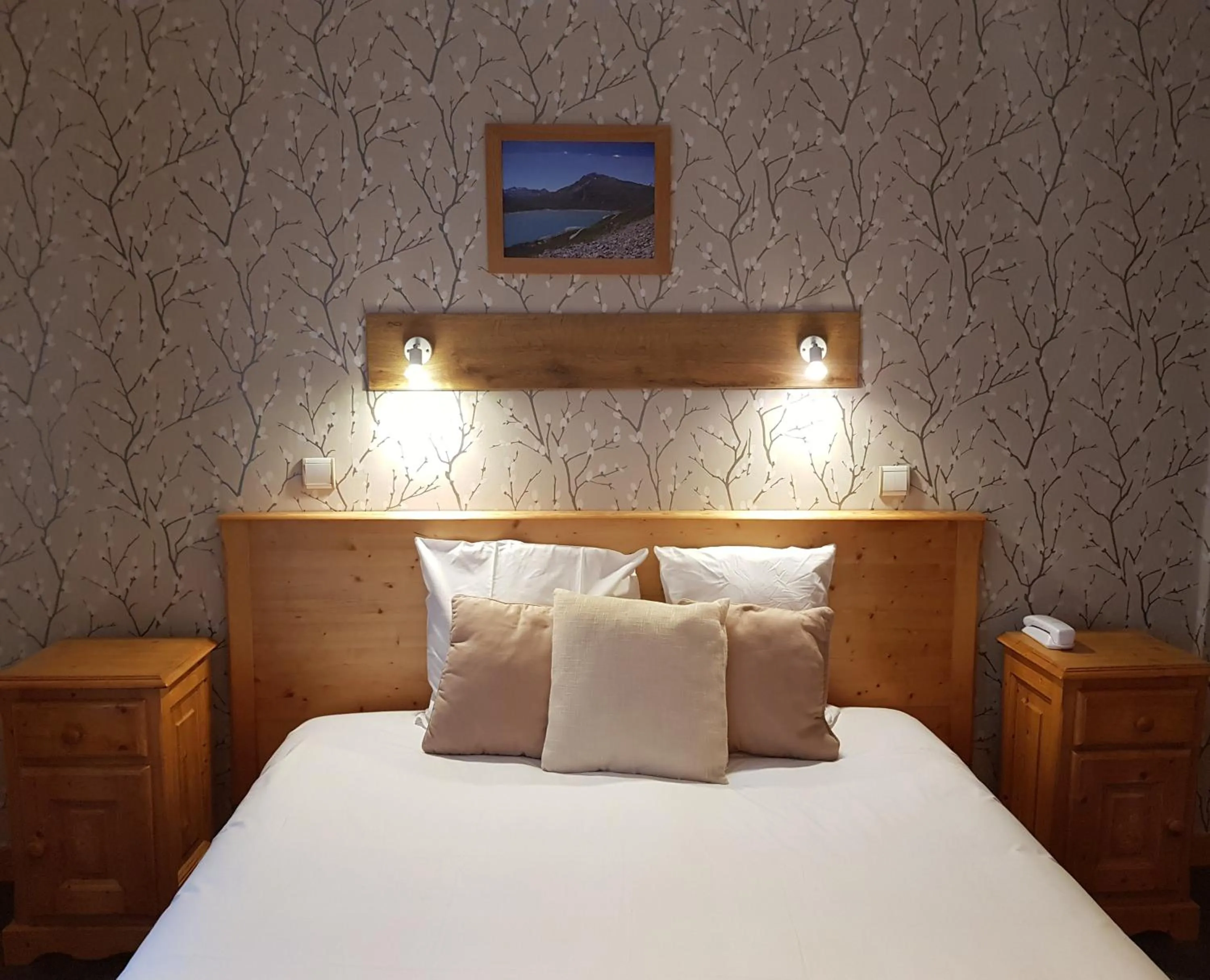 Bed in Savoy Hotel & Restaurant