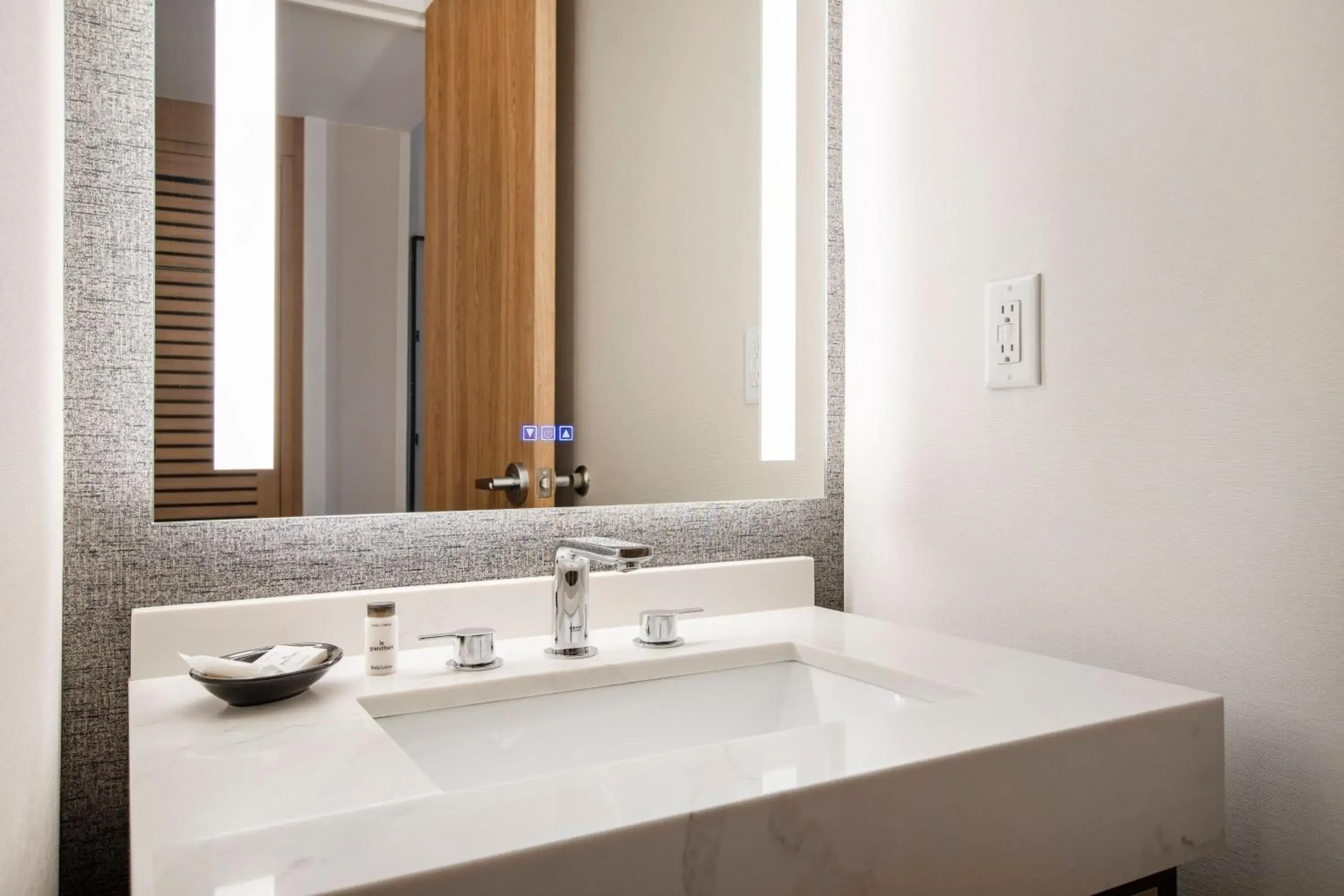 Guest room, 2 Double in Sheraton Chapel Hill Guest room, 2 Double in Sheraton Chapel Hill