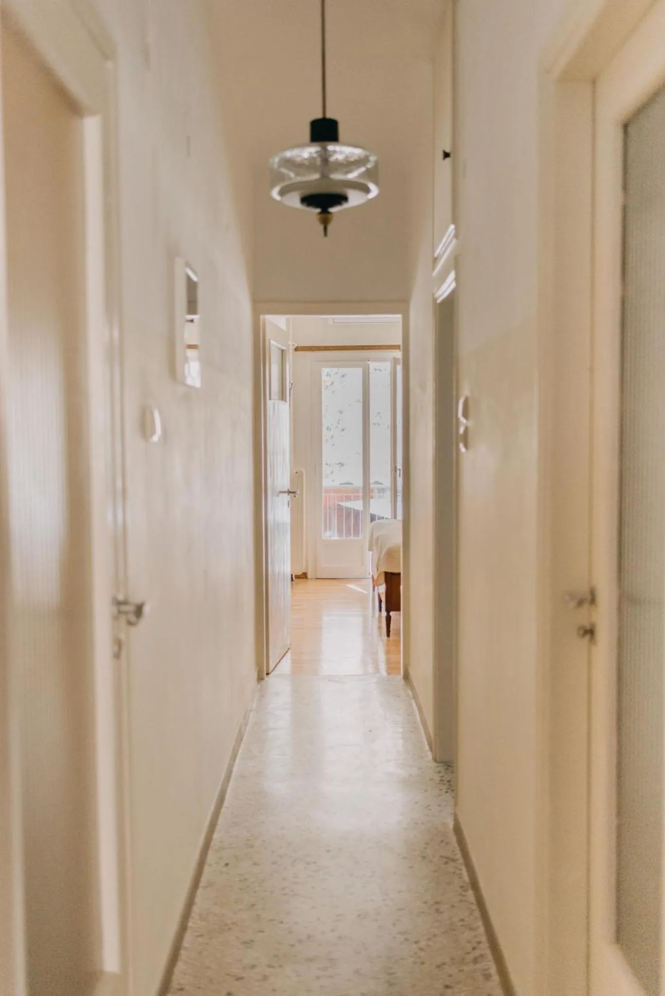 BEST HOUSE, Attiki Metro, Athens