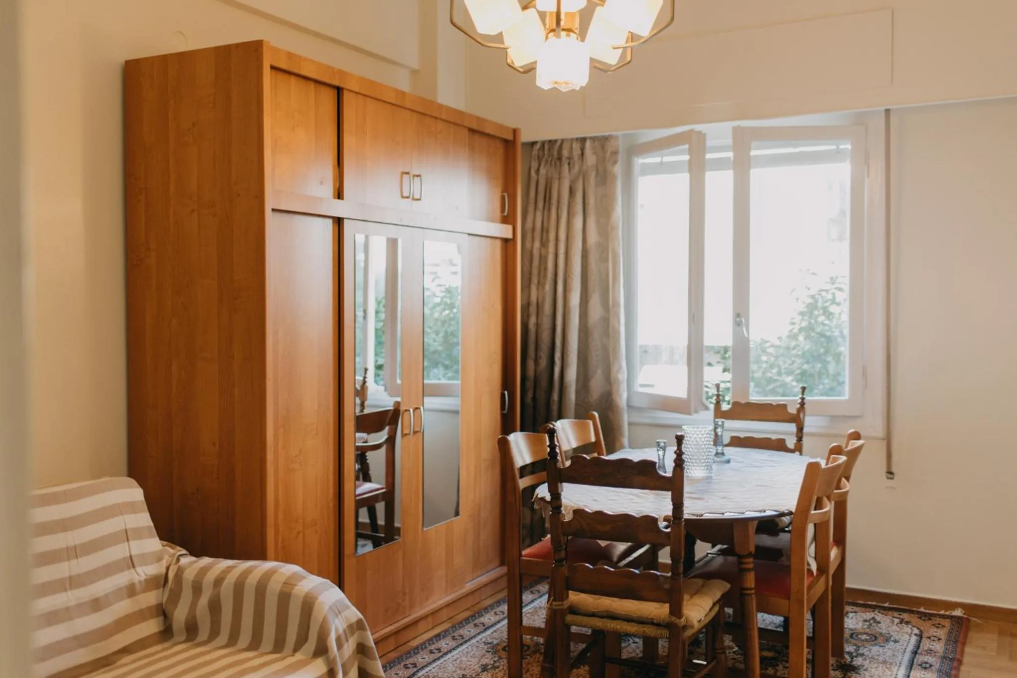 Dining area in BEST HOUSE, Attiki Metro, Athens