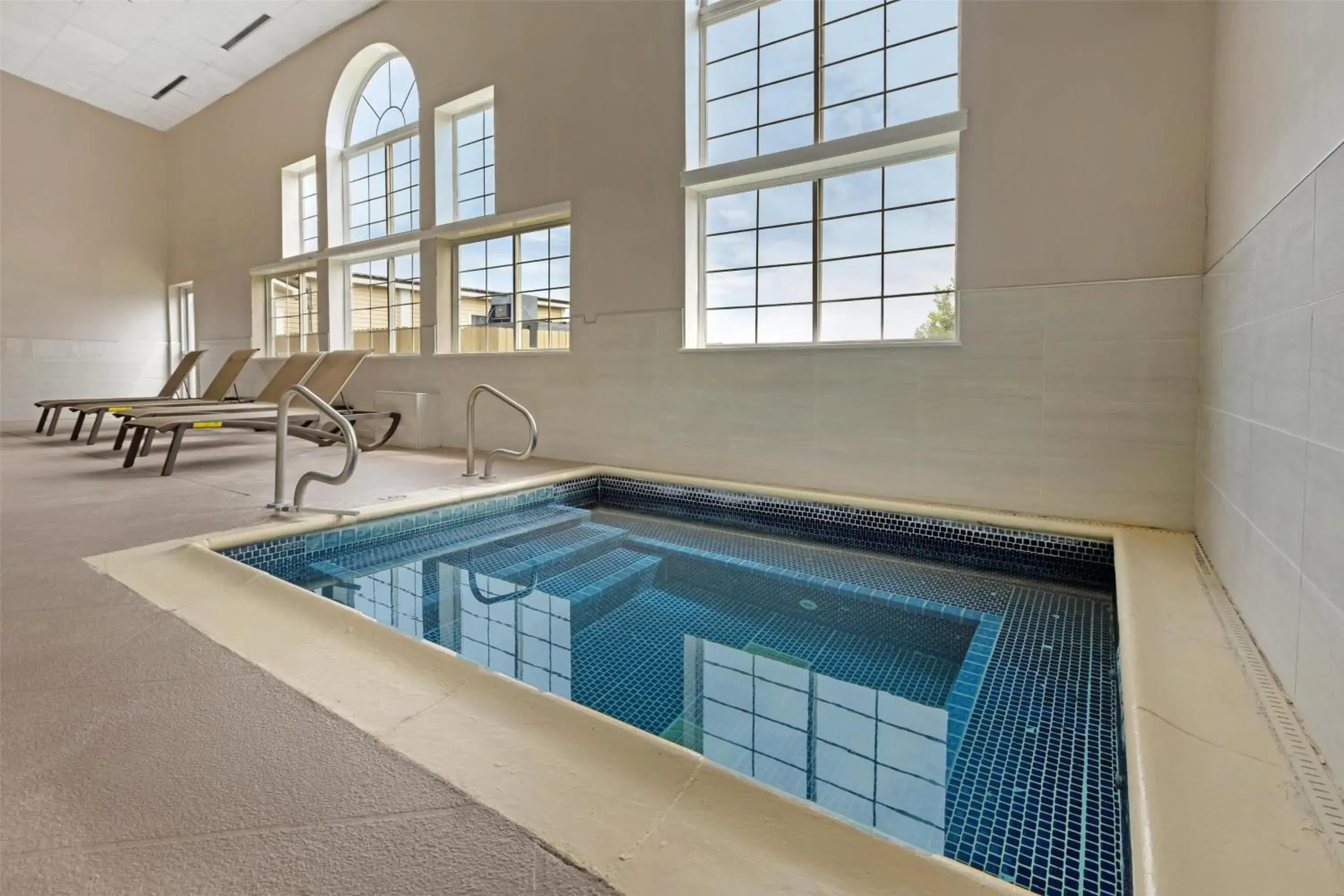 Pool view in Best Western Cooperstown Pool view in Best Western Cooperstown