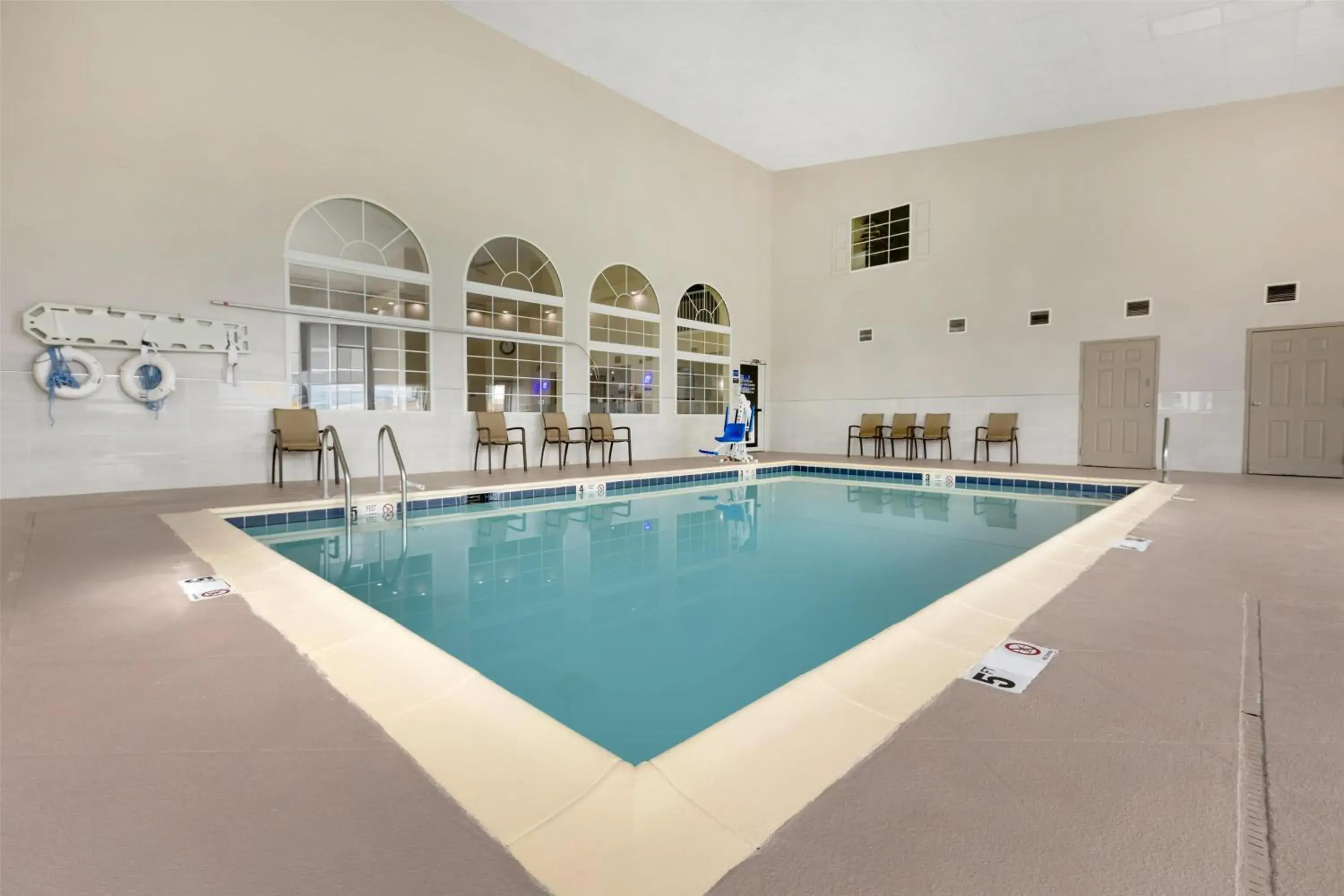 Pool view in Best Western Cooperstown Pool view in Best Western Cooperstown