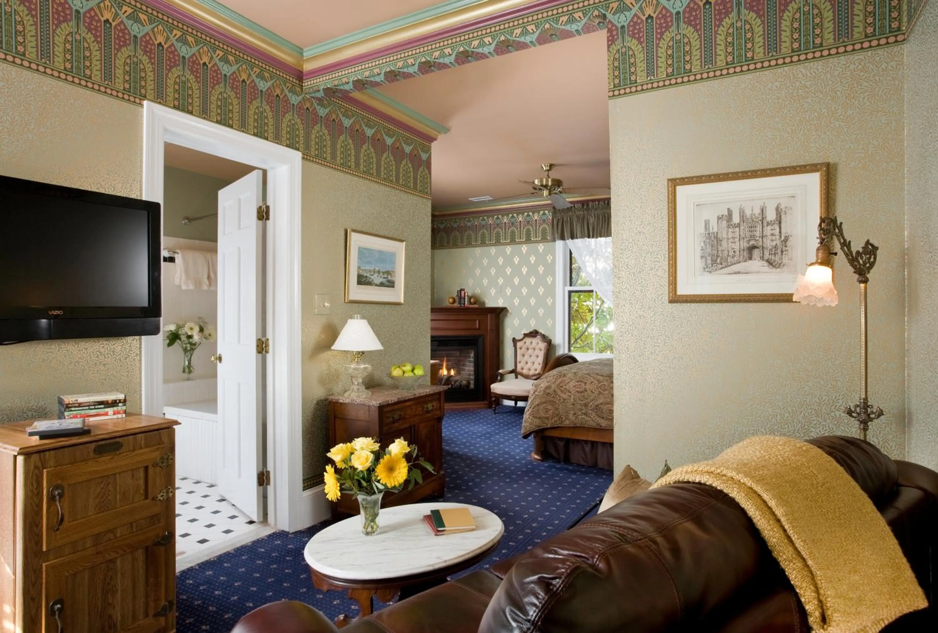 Photo of the whole room in The Queen Victoria