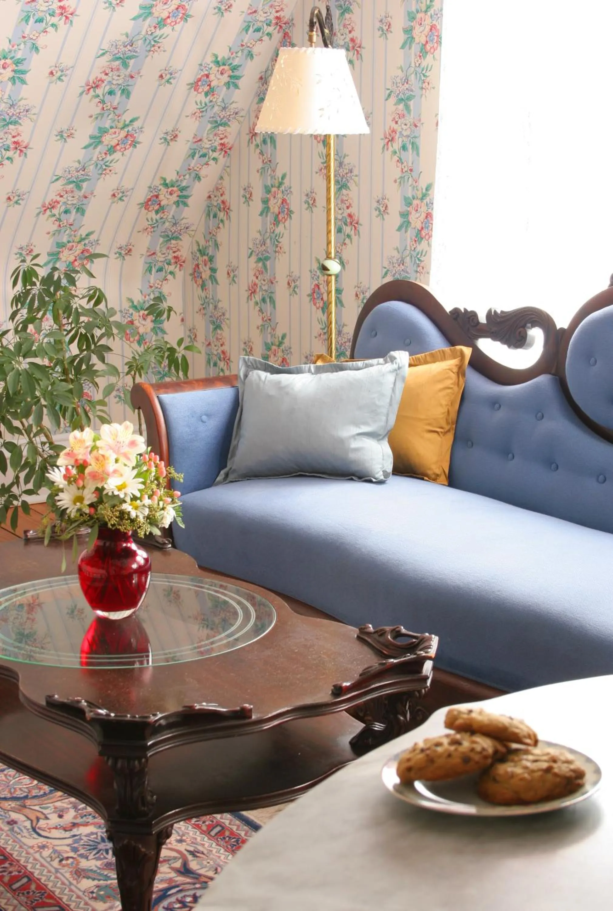 Living room in The Queen Victoria