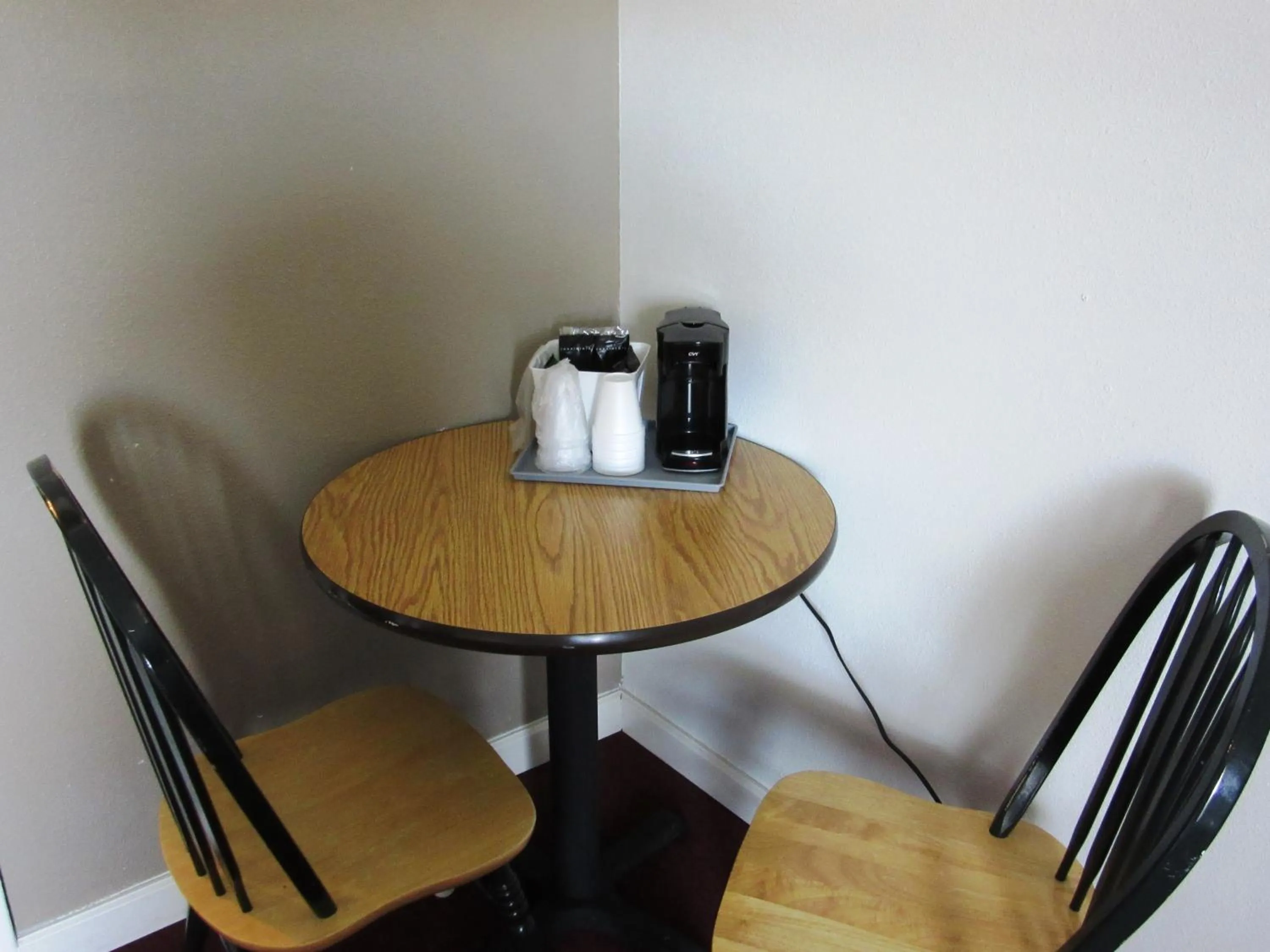 Coffee/tea facilities in White Buffalo Hotel
