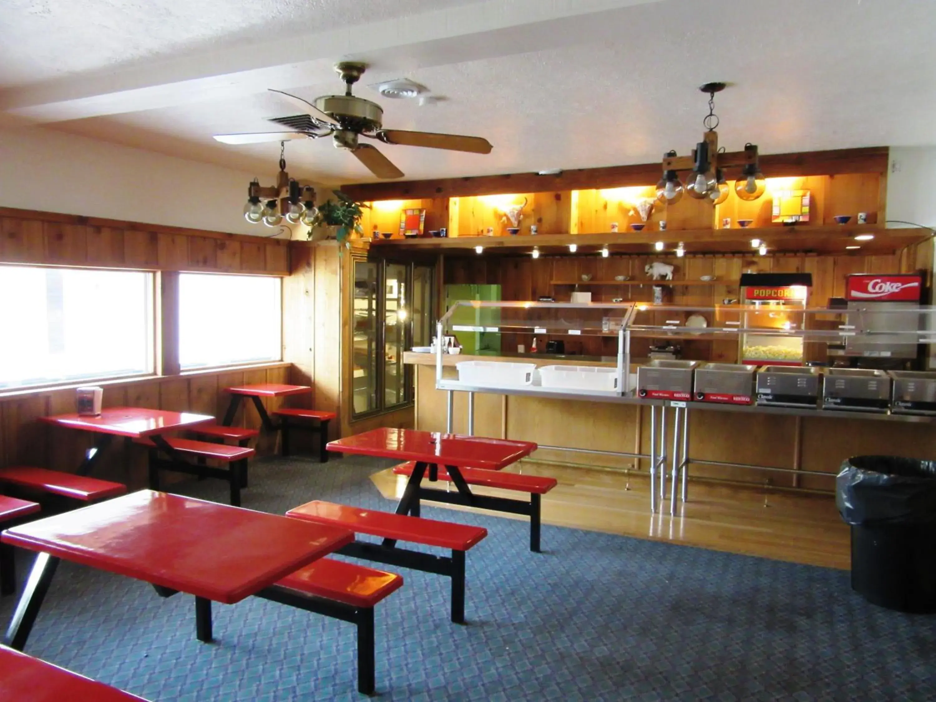 Restaurant/places to eat in White Buffalo Hotel Restaurant/places to eat in White Buffalo Hotel