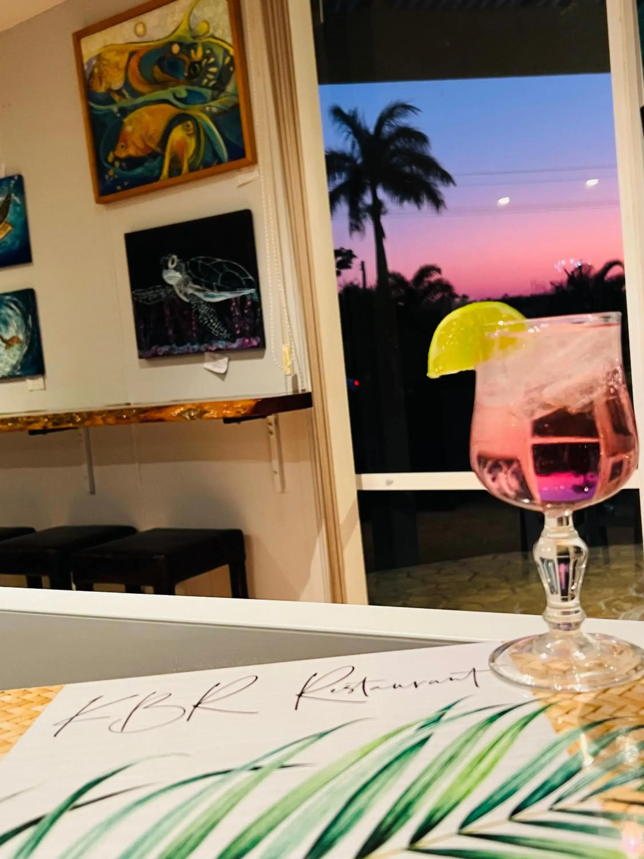 Lounge or bar in Kellys Beach Resort Lounge or bar in Kellys Beach Resort