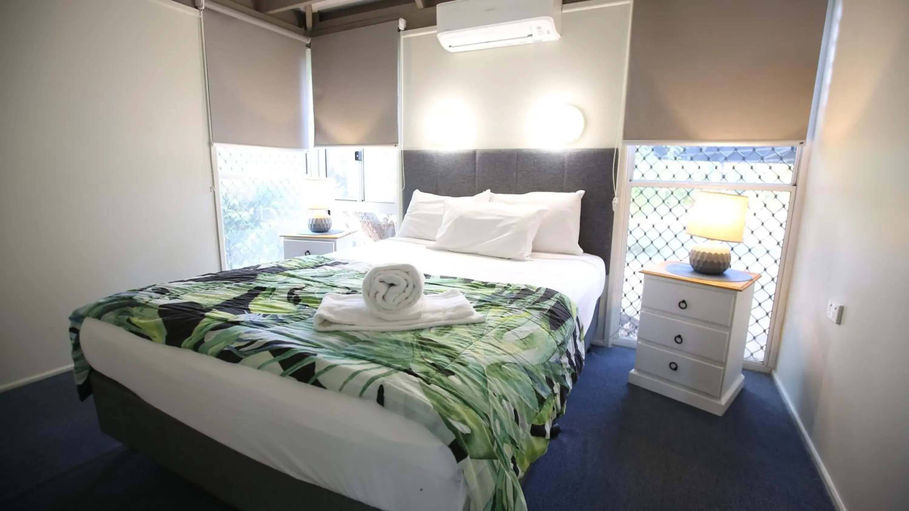 Bedroom, Bed in Kellys Beach Resort Bedroom, Bed in Kellys Beach Resort