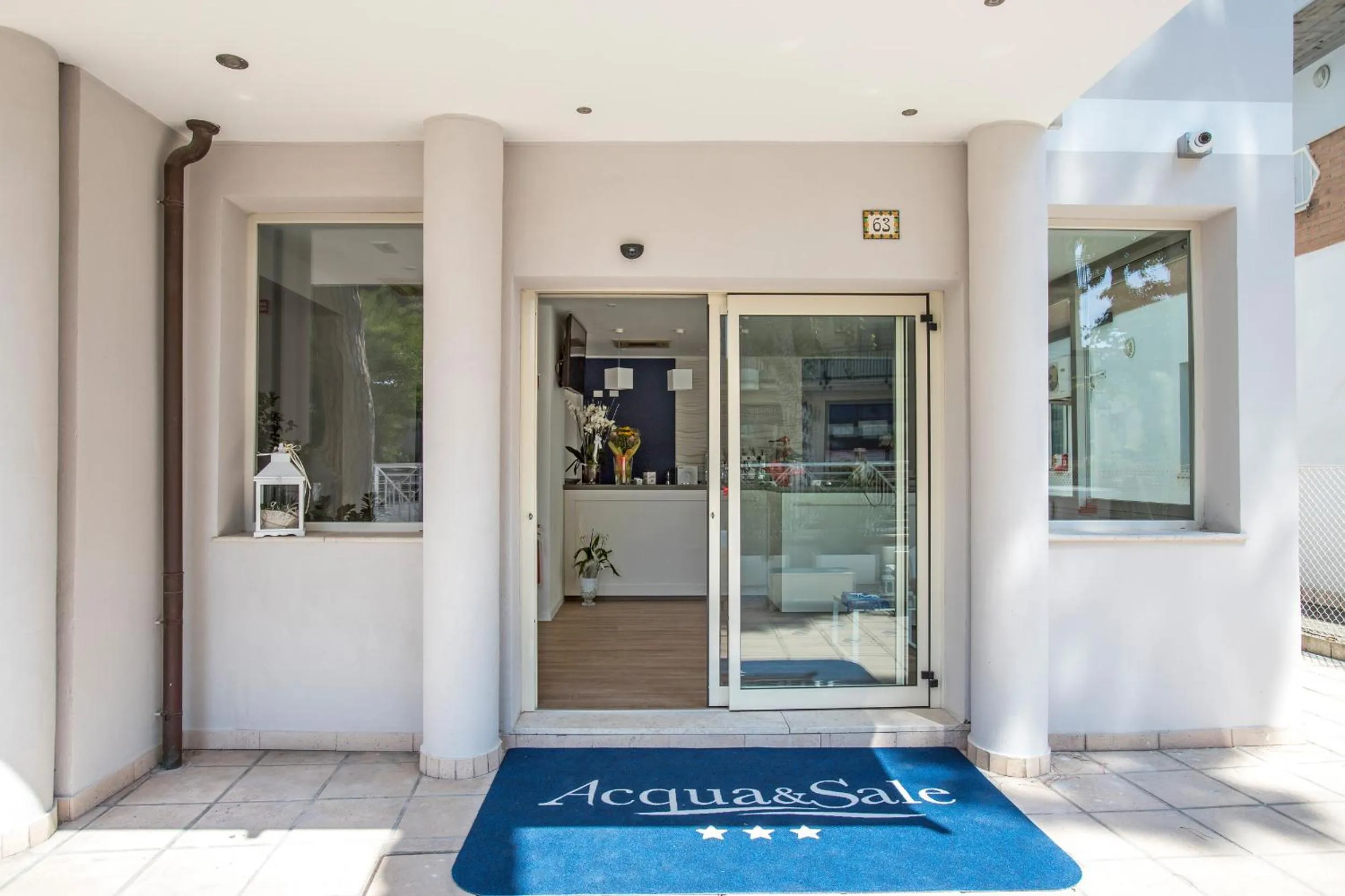 Facade/entrance in Acqua & Sale Hotel