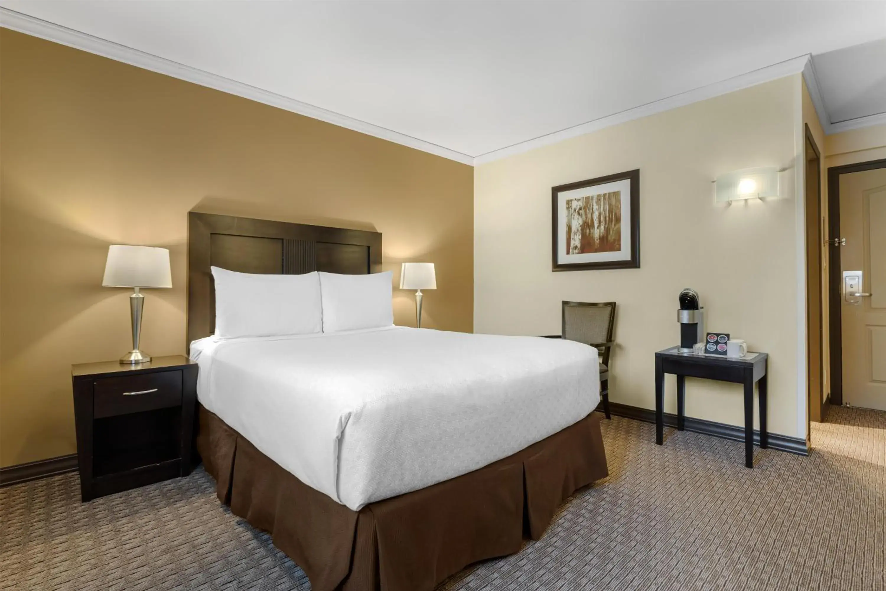 Bedroom, Bed in Best Western Plus Baker Street Inn Bedroom, Bed in Best Western Plus Baker Street Inn