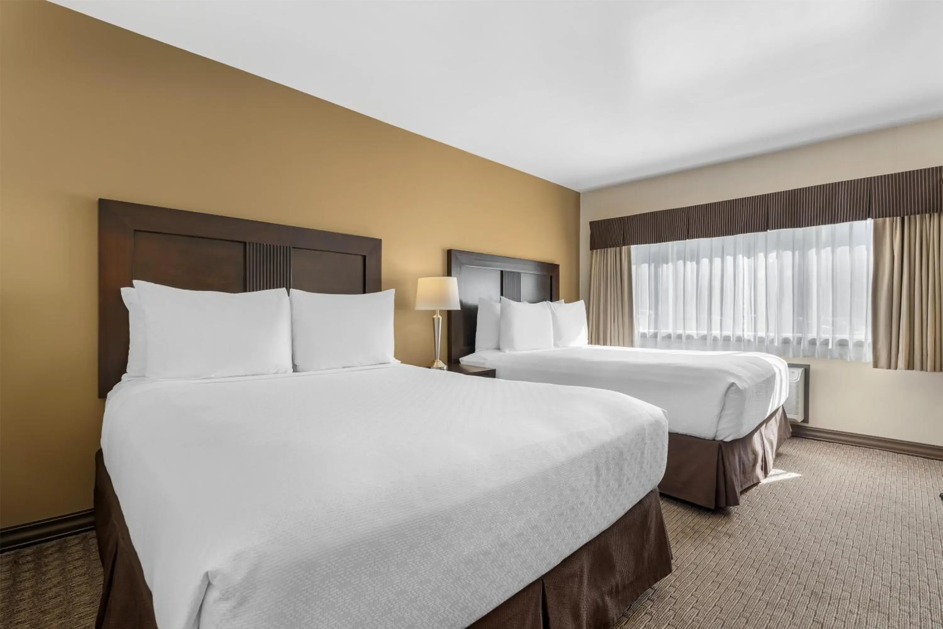 Bedroom, Bed in Best Western Plus Baker Street Inn Bedroom, Bed in Best Western Plus Baker Street Inn