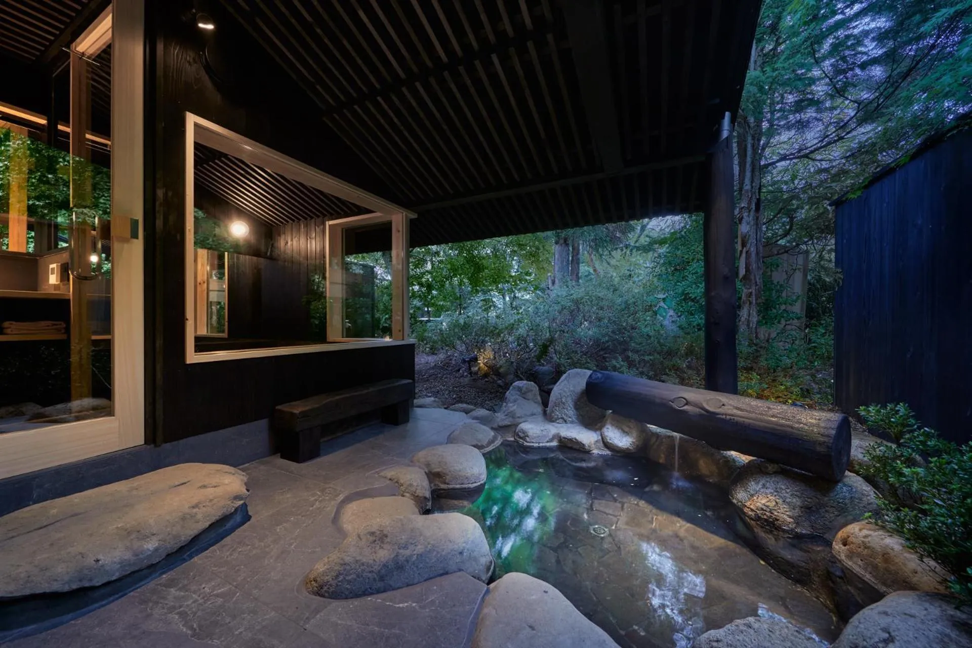 Open Air Bath in Hidaji (Adult Only)