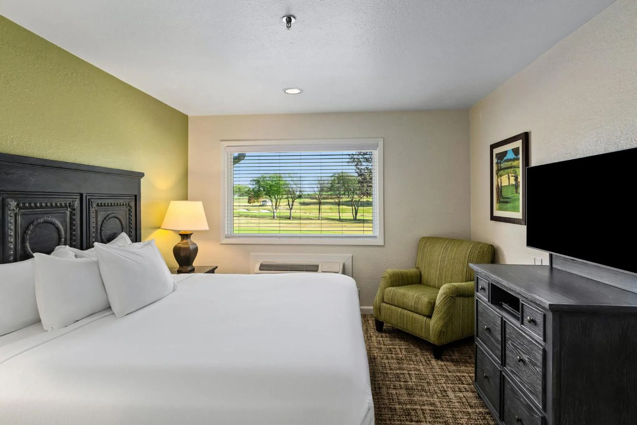 Bedroom, Bed in WorldMark Grand Lake