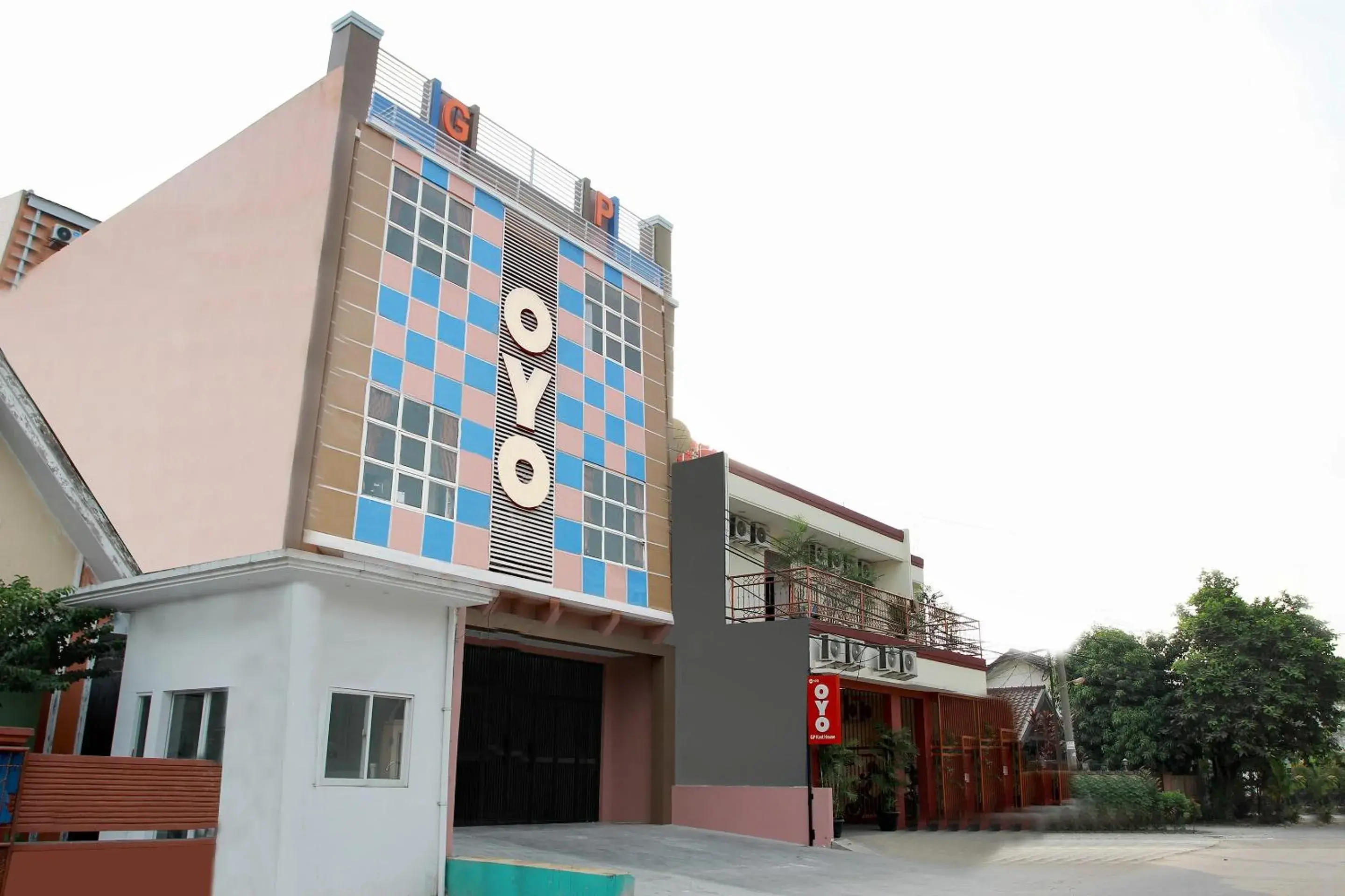 Facade/entrance in Hotel O GP Residence Facade/entrance in Hotel O GP Residence