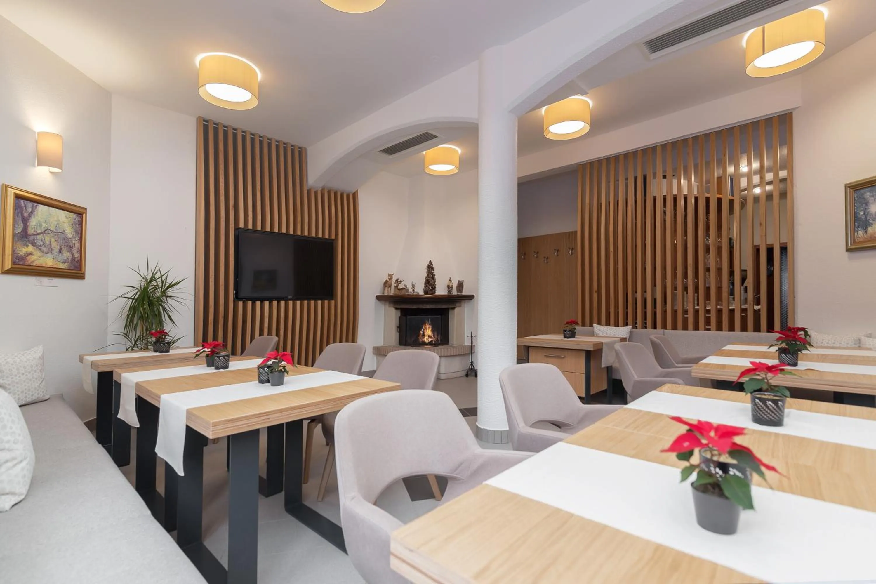 Lounge or bar in Garni Hotel Miklič