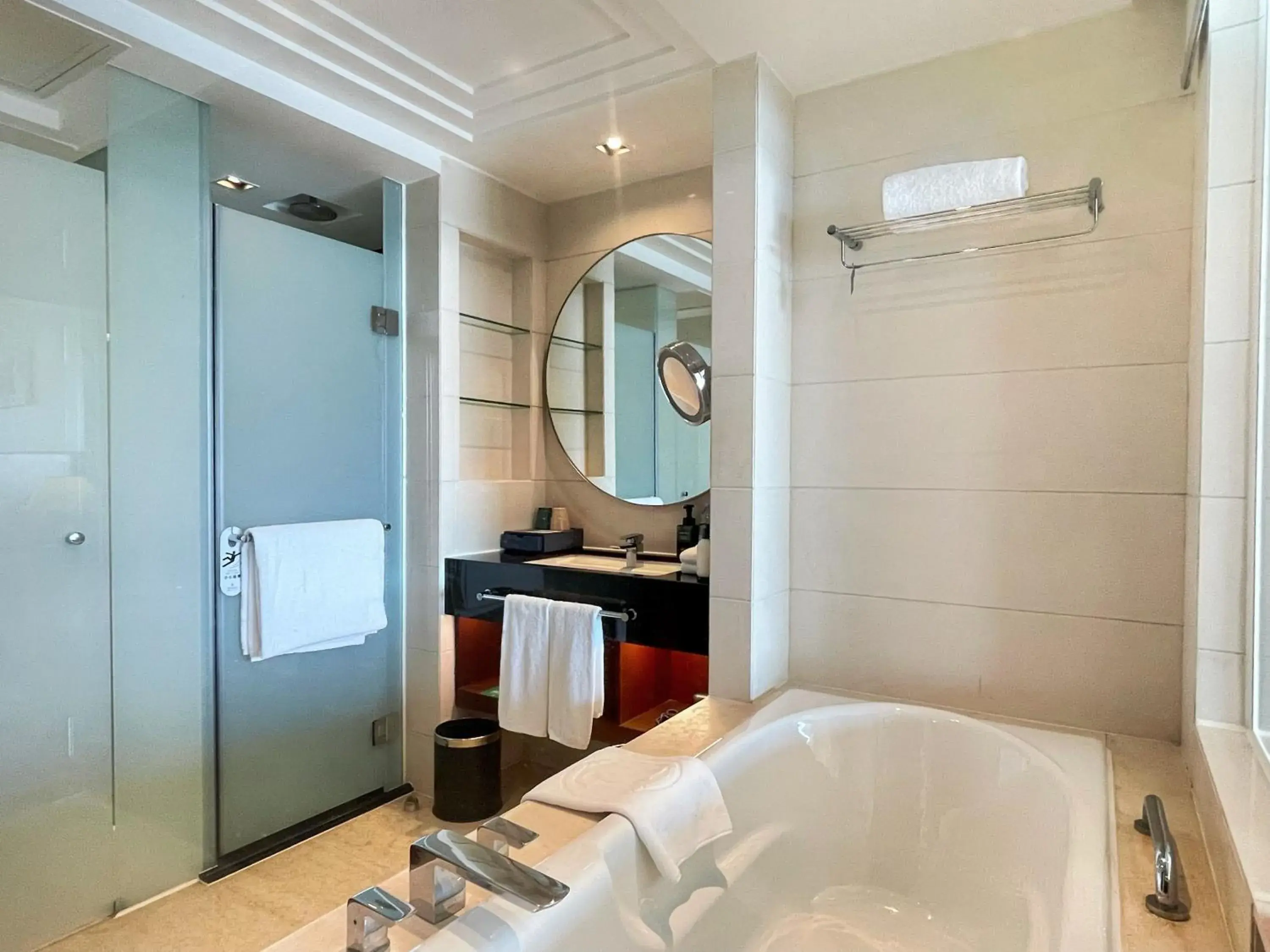 Toilet in Swiss Grand Xiamen-Harbour View Toilet in Swiss Grand Xiamen-Harbour View