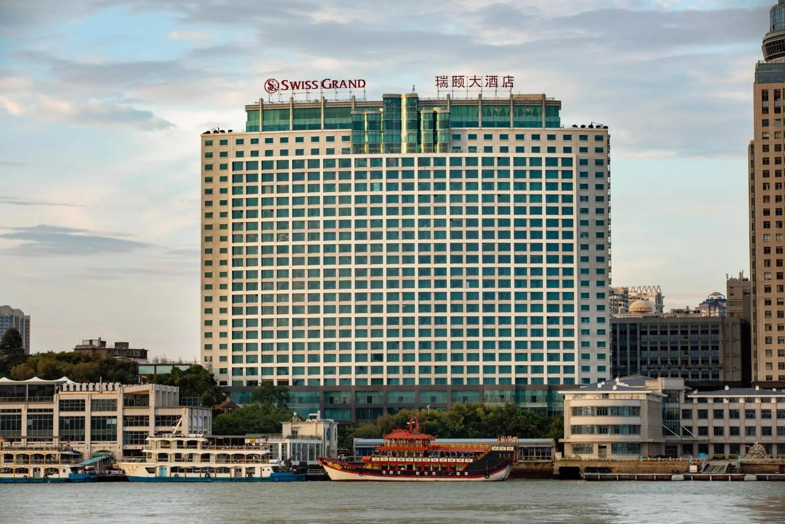 Property building in Swiss Grand Xiamen-Harbour View Property building in Swiss Grand Xiamen-Harbour View