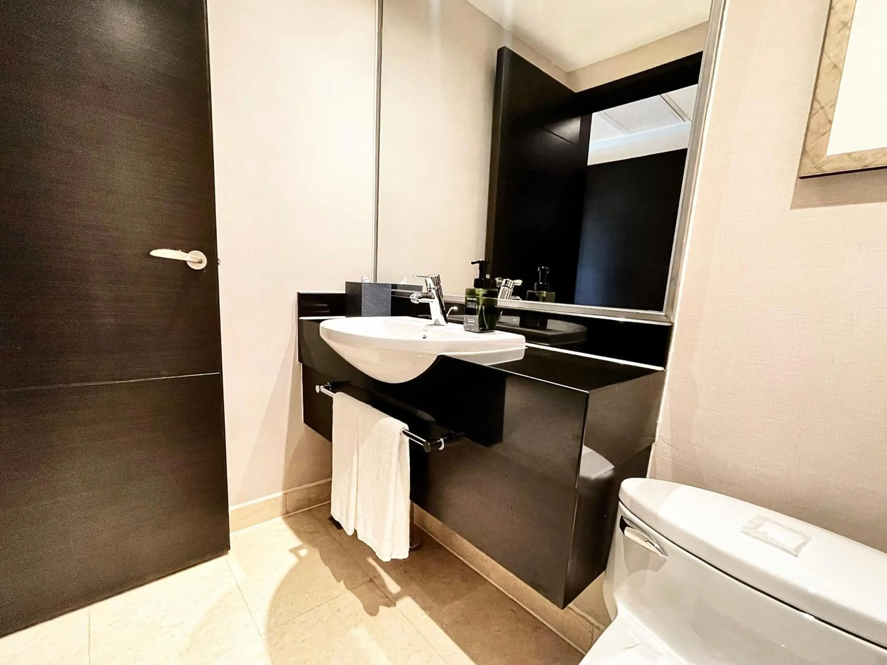 Toilet in Swiss Grand Xiamen-Harbour View Toilet in Swiss Grand Xiamen-Harbour View