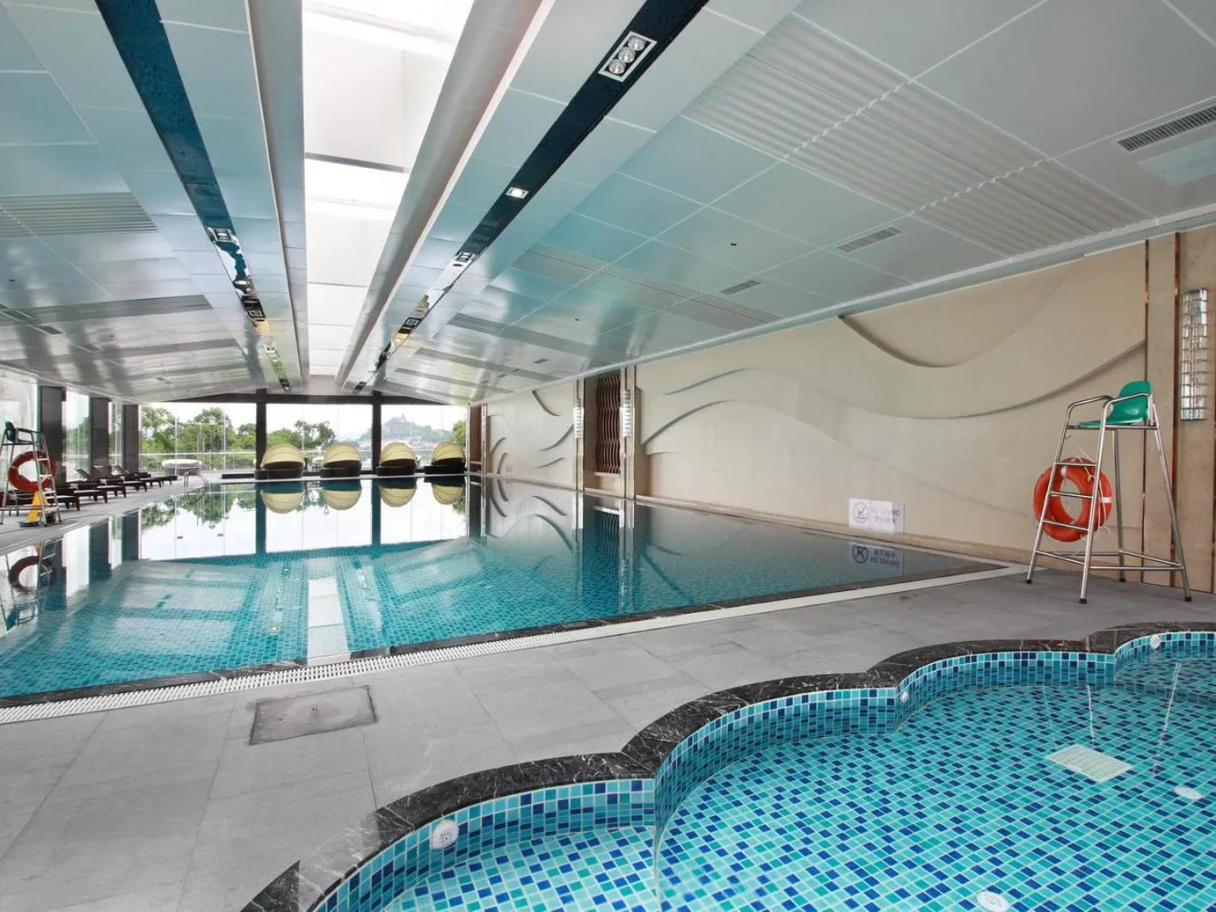 Swimming pool in Swiss Grand Xiamen