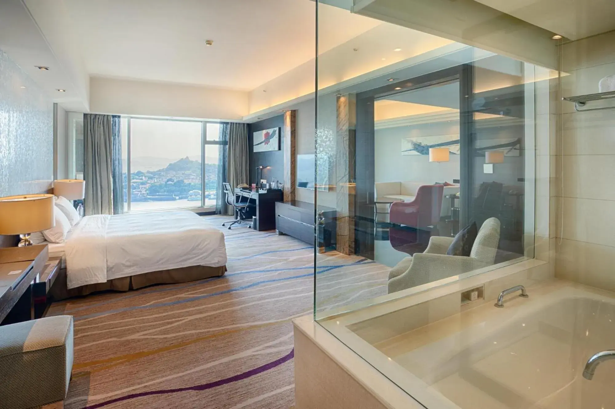 Photo of the whole room, Bed in Swiss Grand Xiamen-Harbour View Photo of the whole room, Bed in Swiss Grand Xiamen-Harbour View