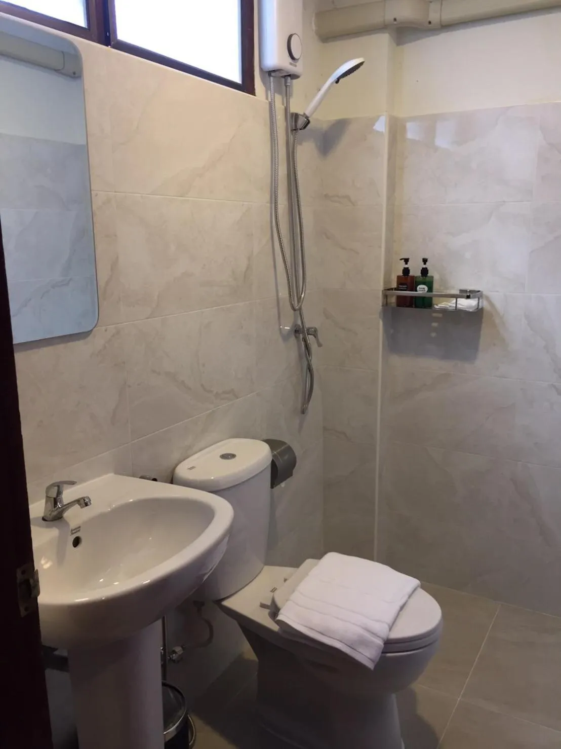 Bathroom in Ben Guesthouse