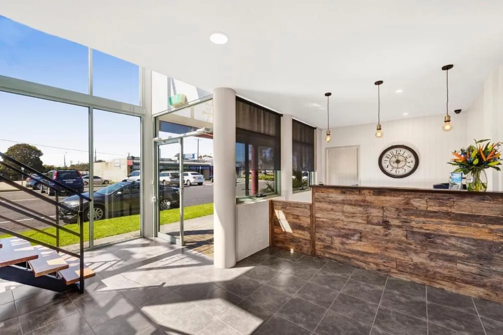 Moonlight Bay Apartments