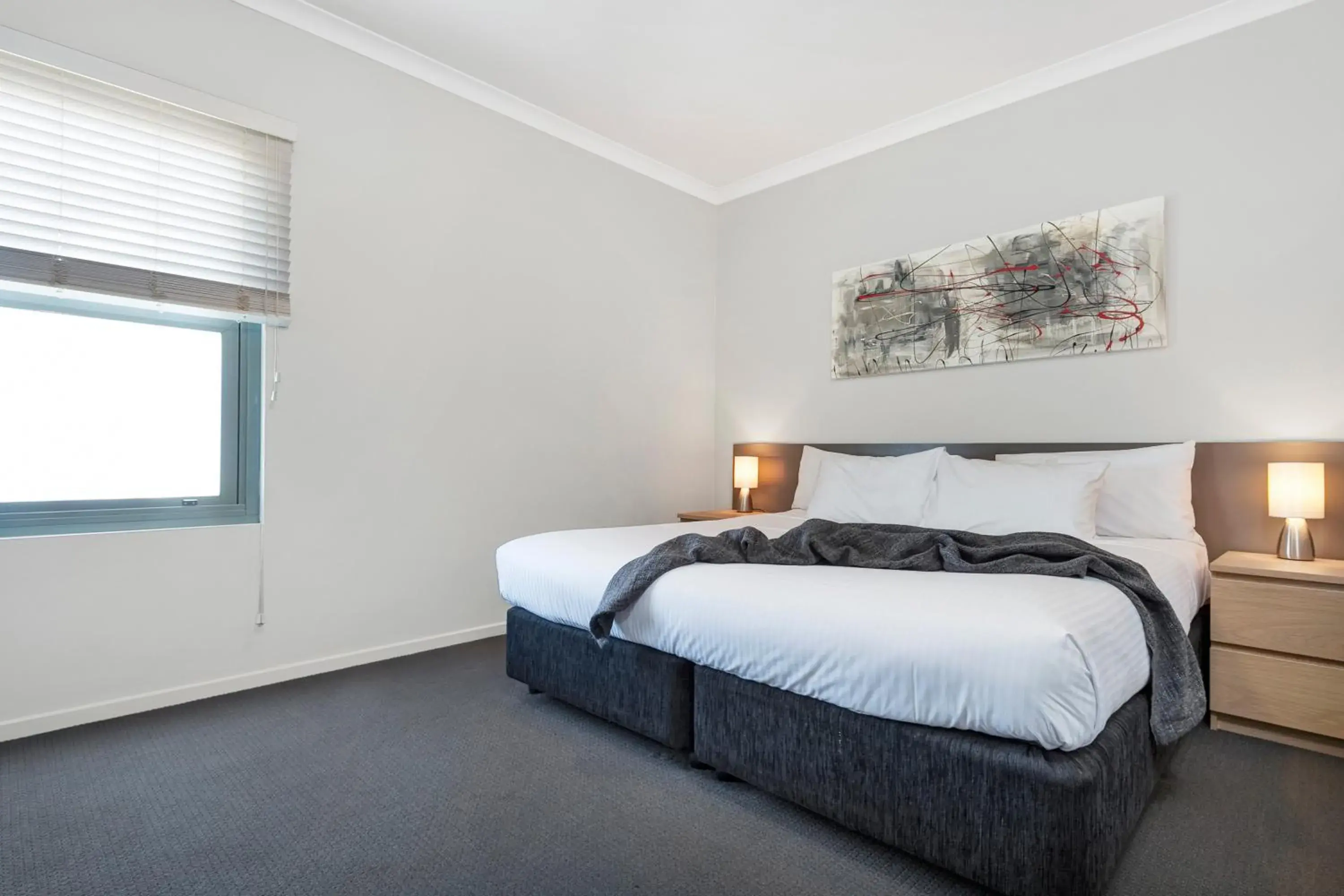 Bed in Moonlight Bay Apartments Bed in Moonlight Bay Apartments