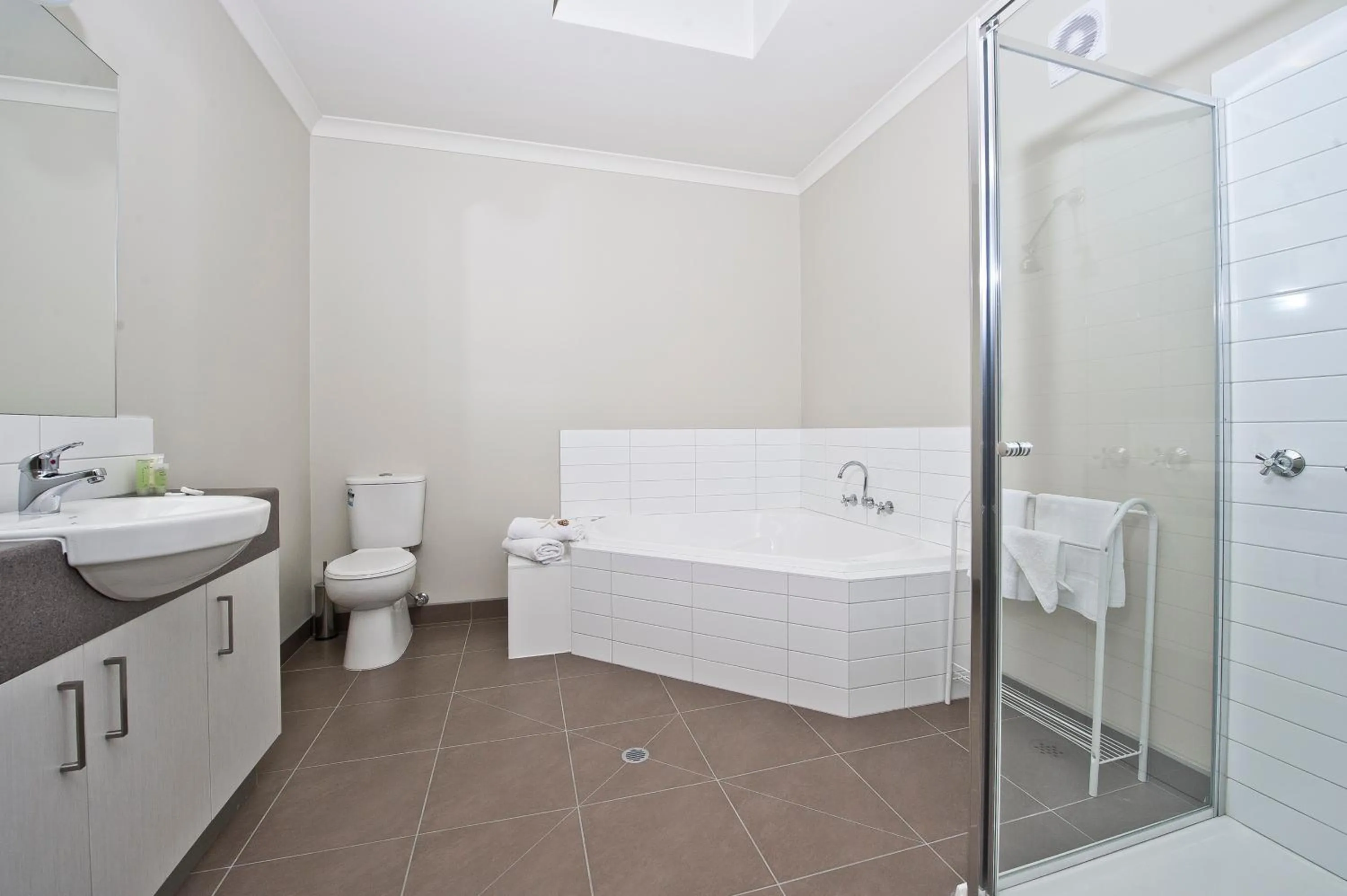 Bathroom in Moonlight Bay Apartments