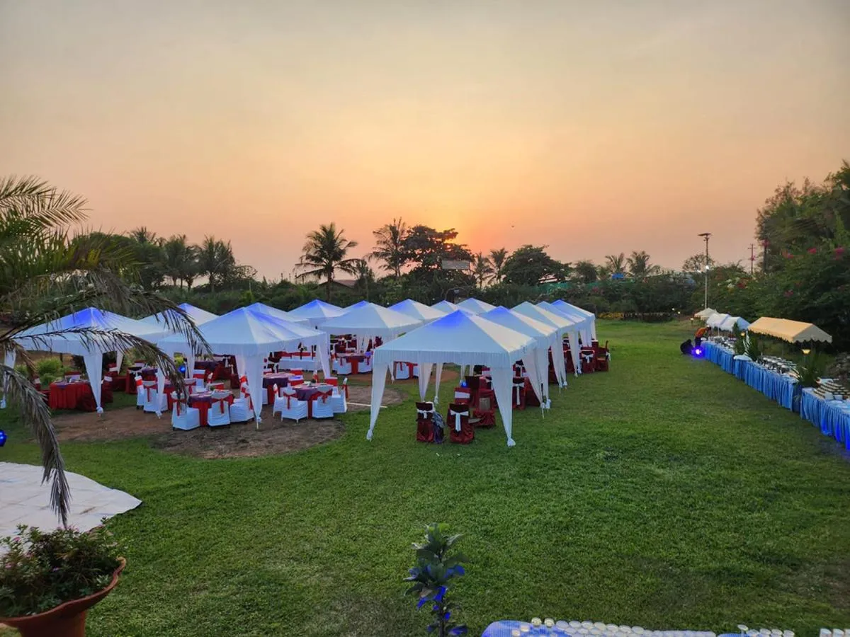 Garden view in Paradise Village Beach Resort