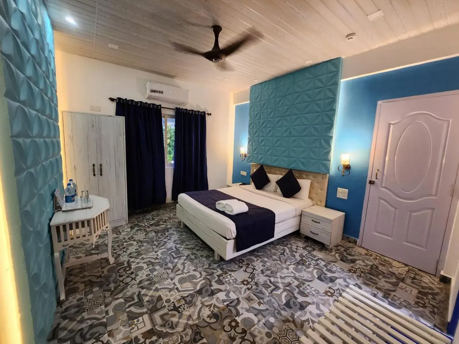 Bedroom, Bed in Paradise Village Beach Resort Bedroom, Bed in Paradise Village Beach Resort