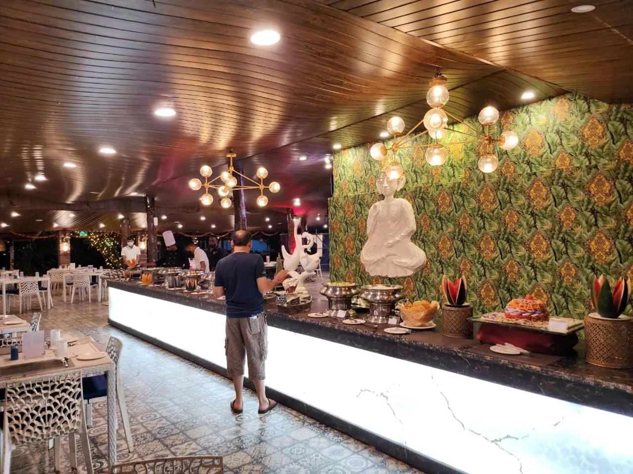 Restaurant/places to eat in Paradise Village Beach Resort