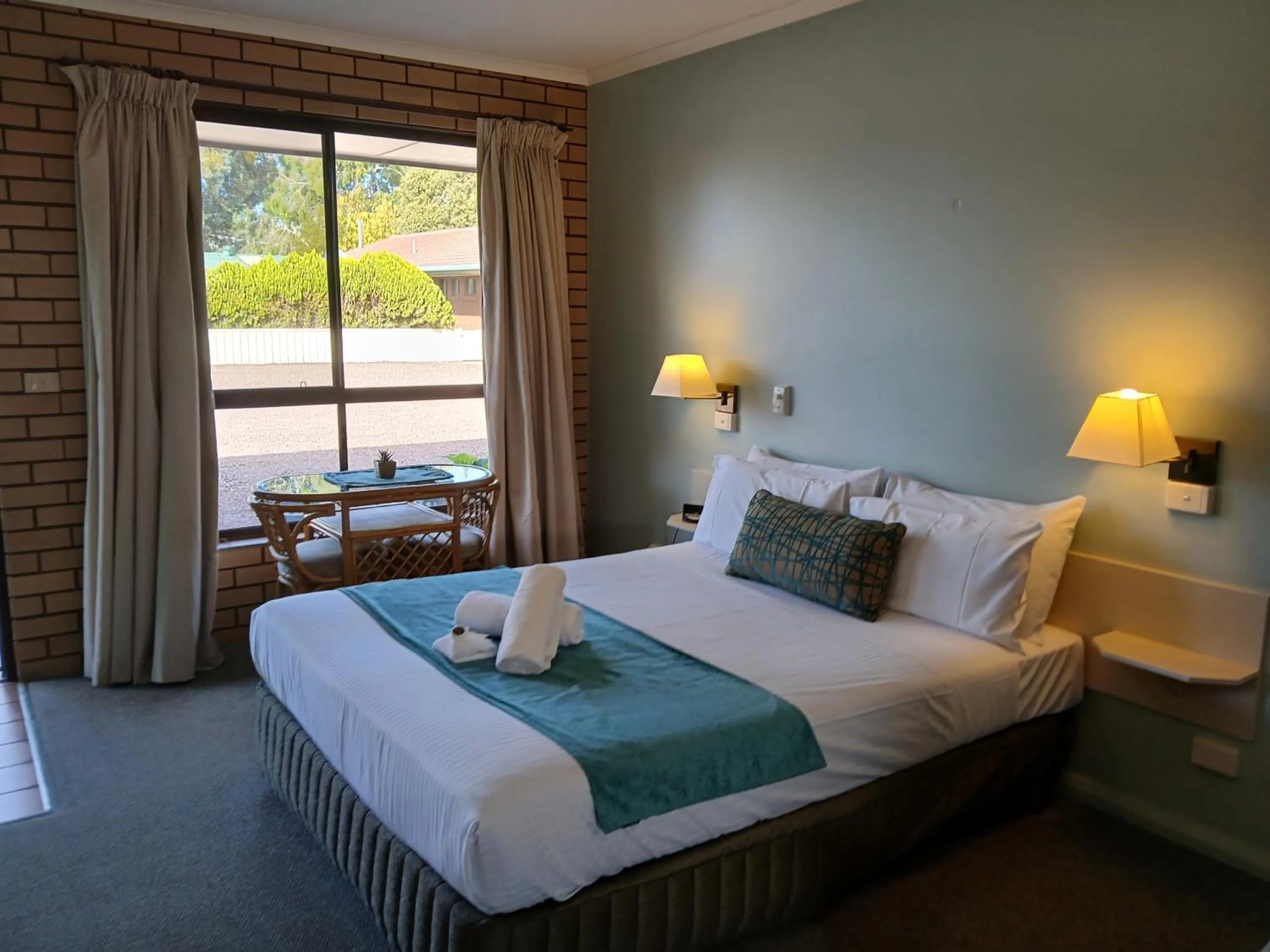 Bed in Birch Motel Tocumwal Previously Known as Kanimbla Motor Inn