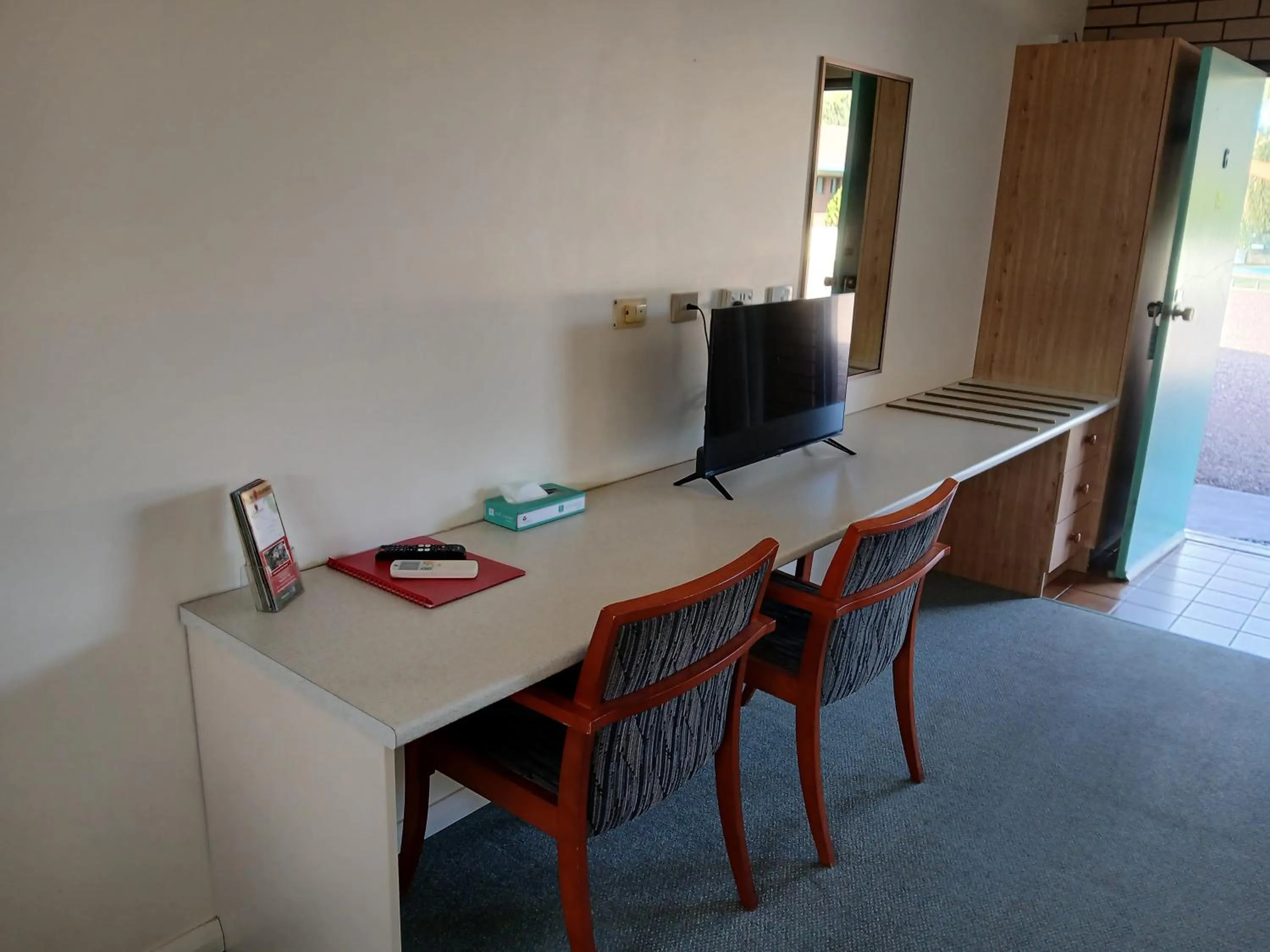 TV and multimedia in Birch Motel Tocumwal Previously Known as Kanimbla Motor Inn