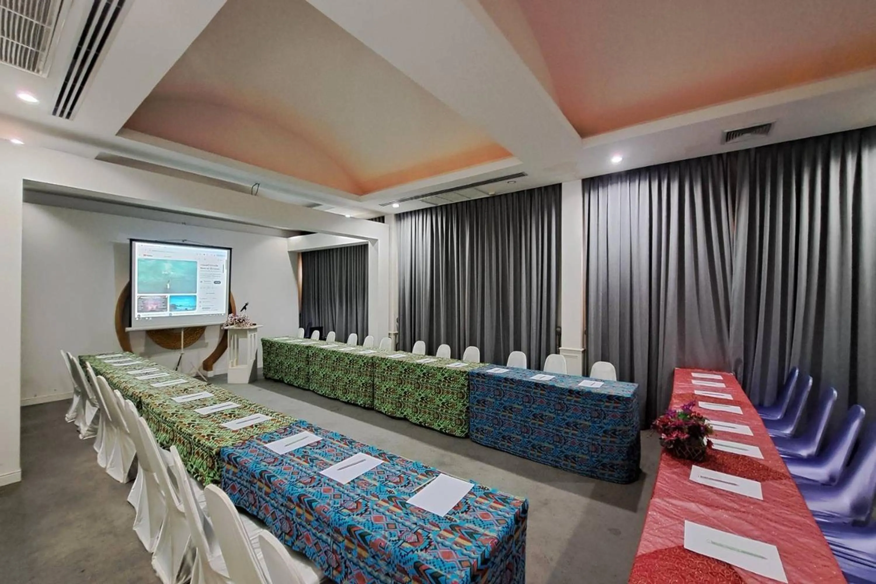 Meeting/conference room in Rasa Boutique Hotel Chiang Rai