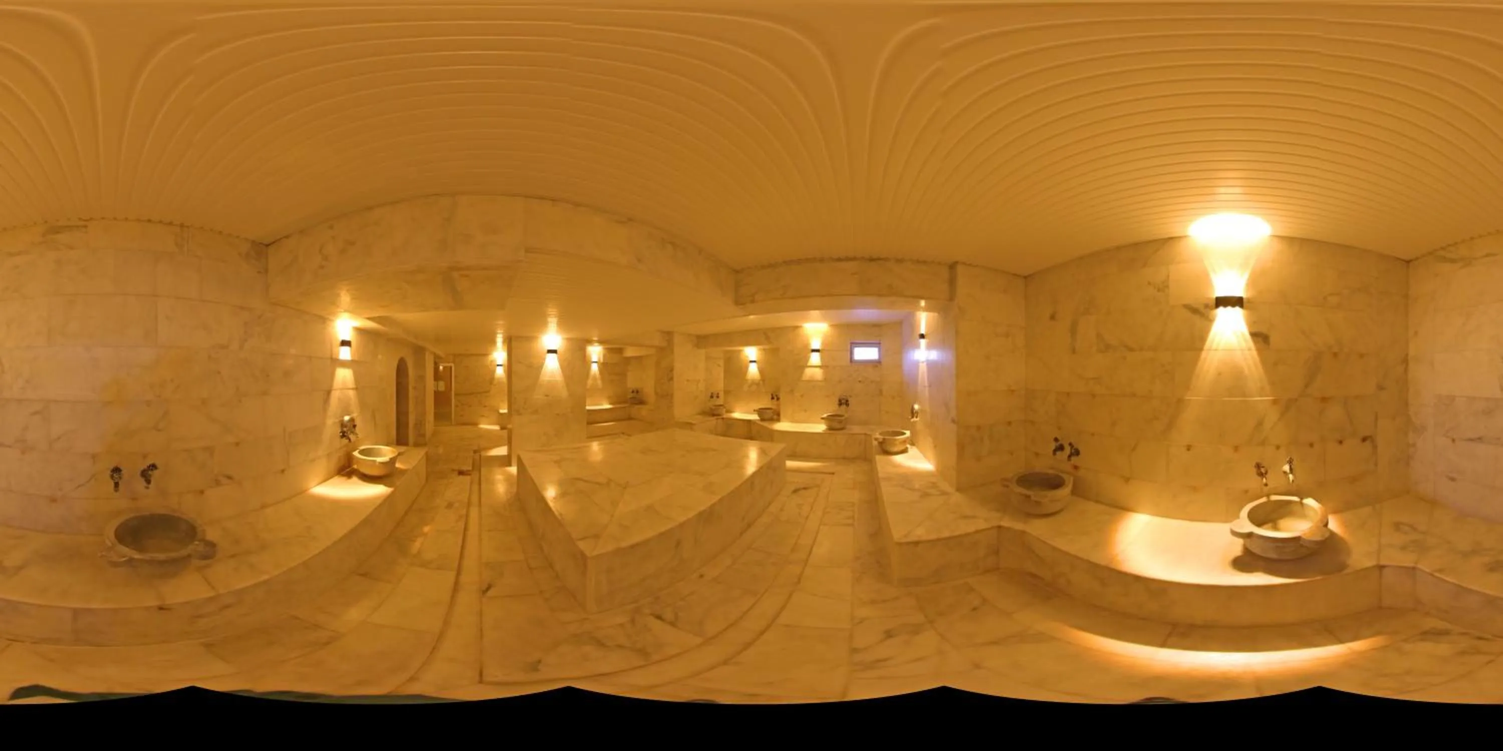 Public Bath in Senza Grand Santana Hotel - Ultra All Inclusive