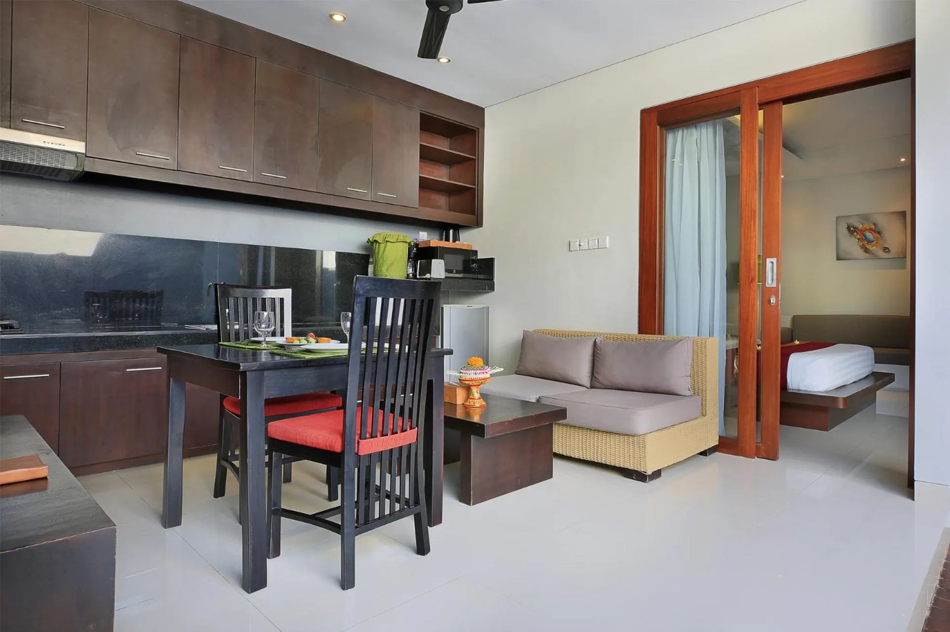 Kitchen or kitchenette in Samaja Beachside Villas