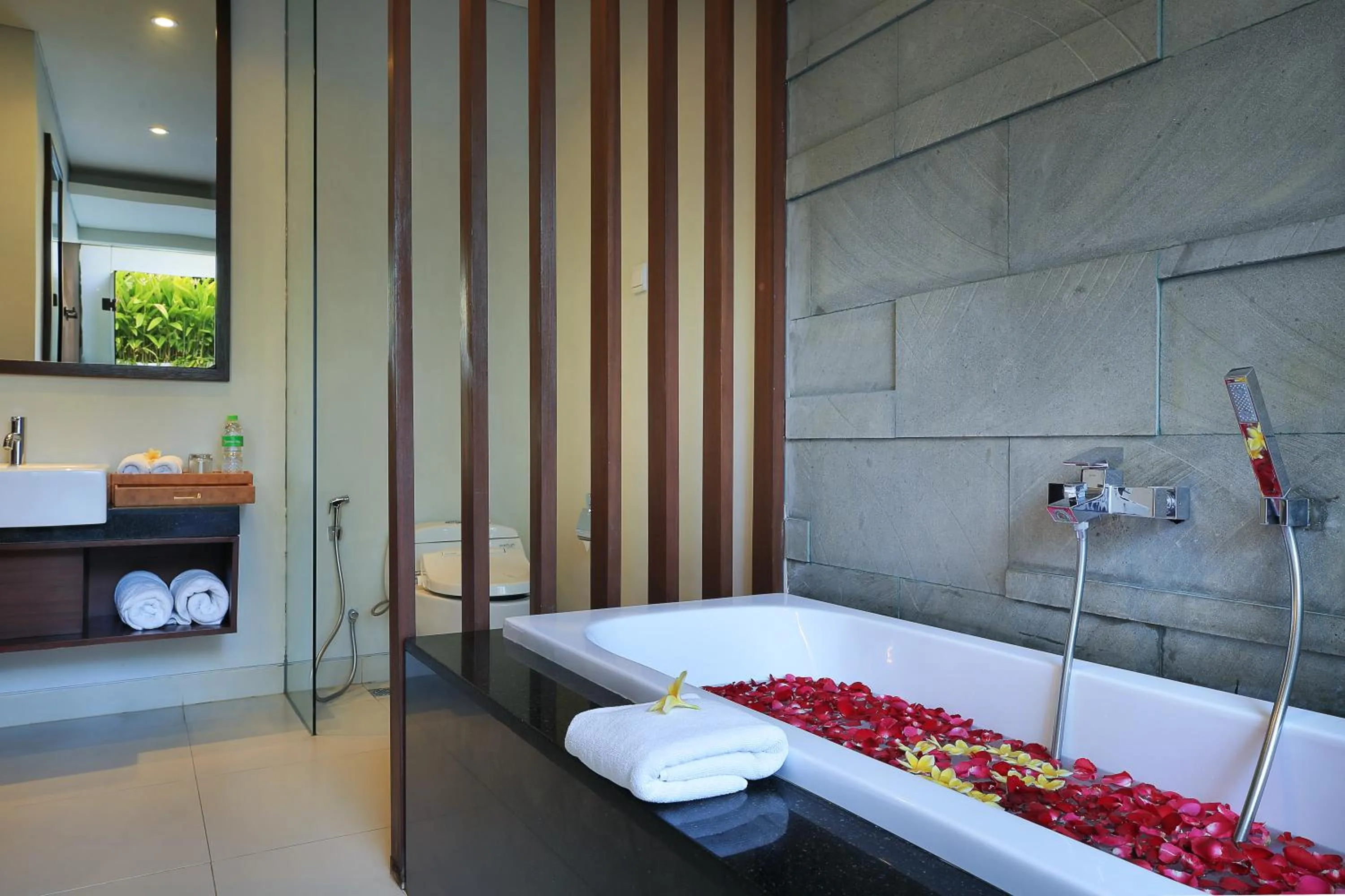 Bathroom in Samaja Beachside Villas