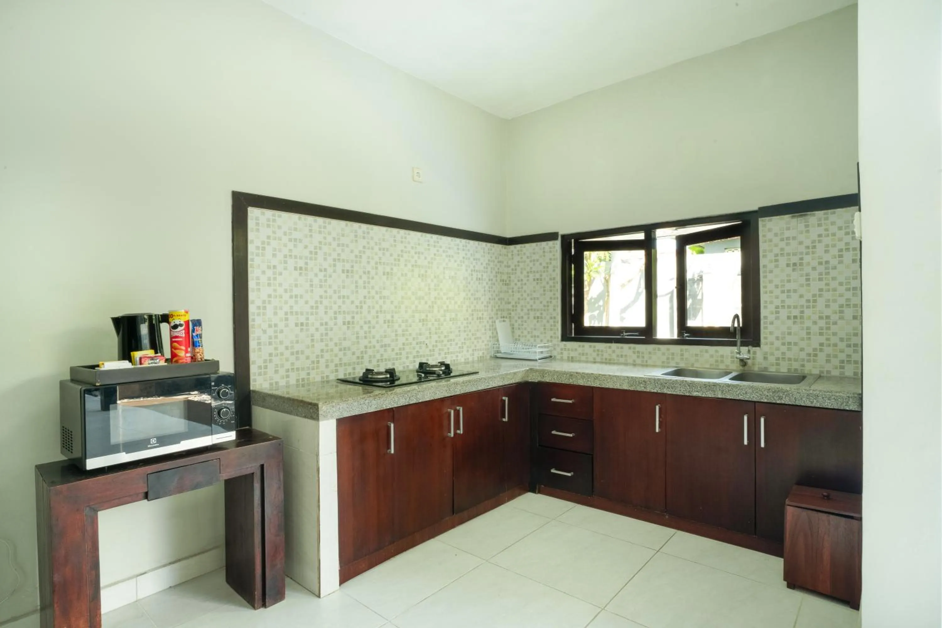 Kitchen or kitchenette in Samaja Beachside Villas