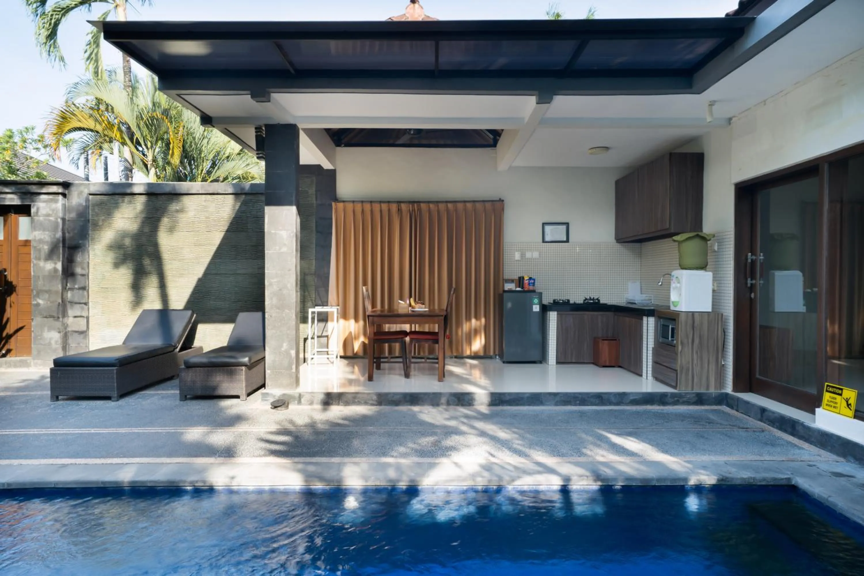 Kitchen or kitchenette in Samaja Beachside Villas