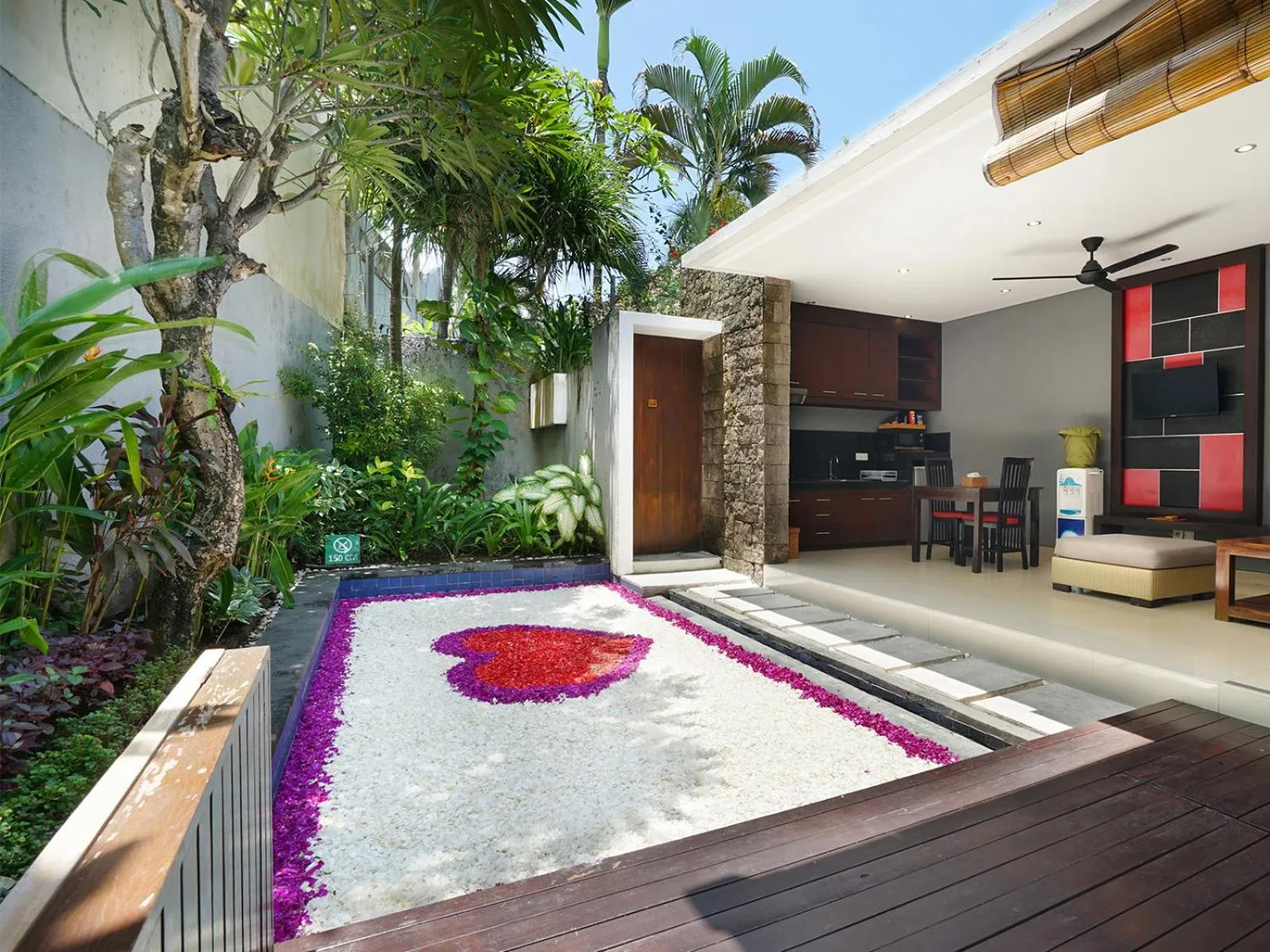 Swimming pool in Samaja Beachside Villas