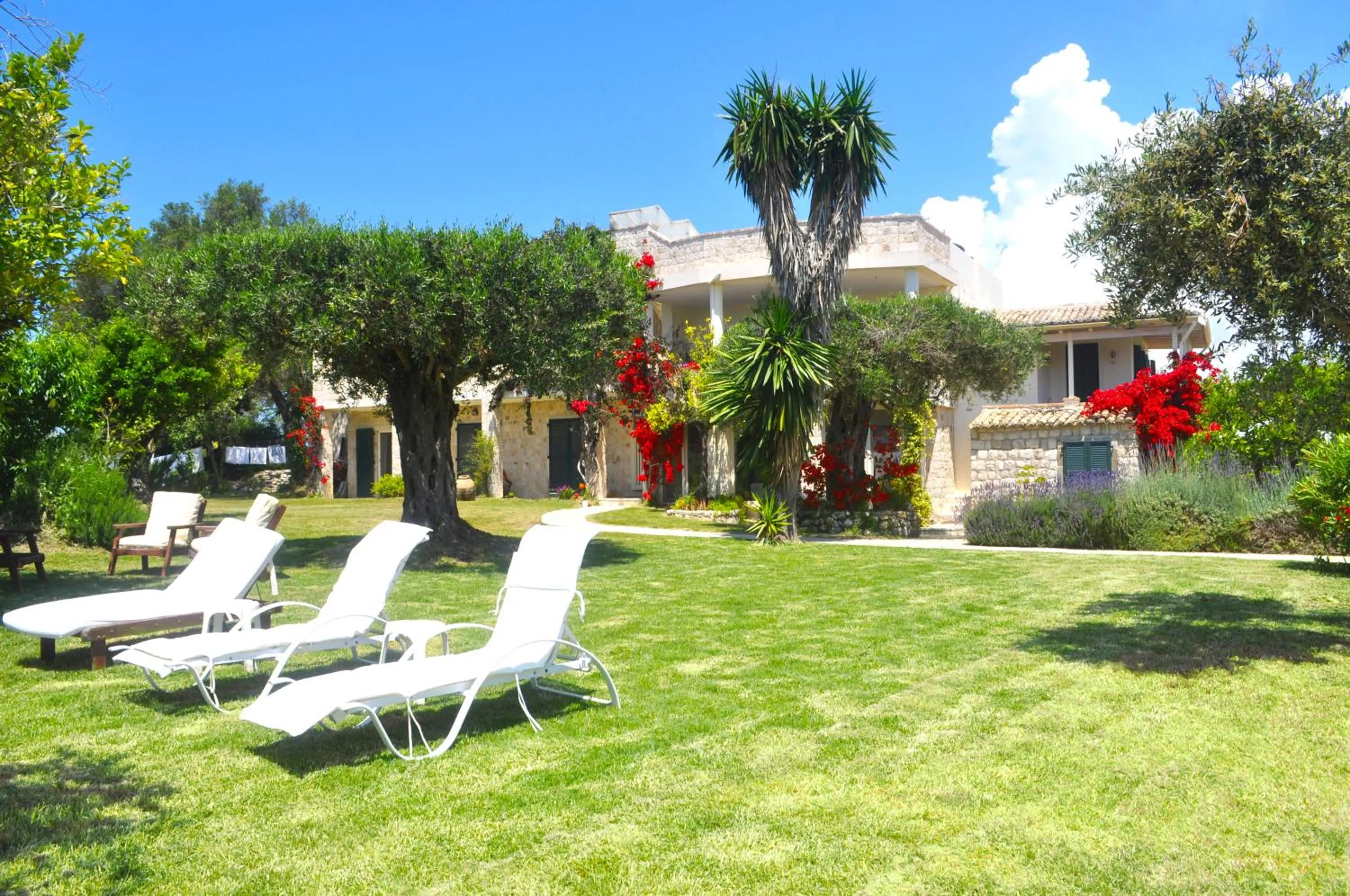 Lemoni Apartments